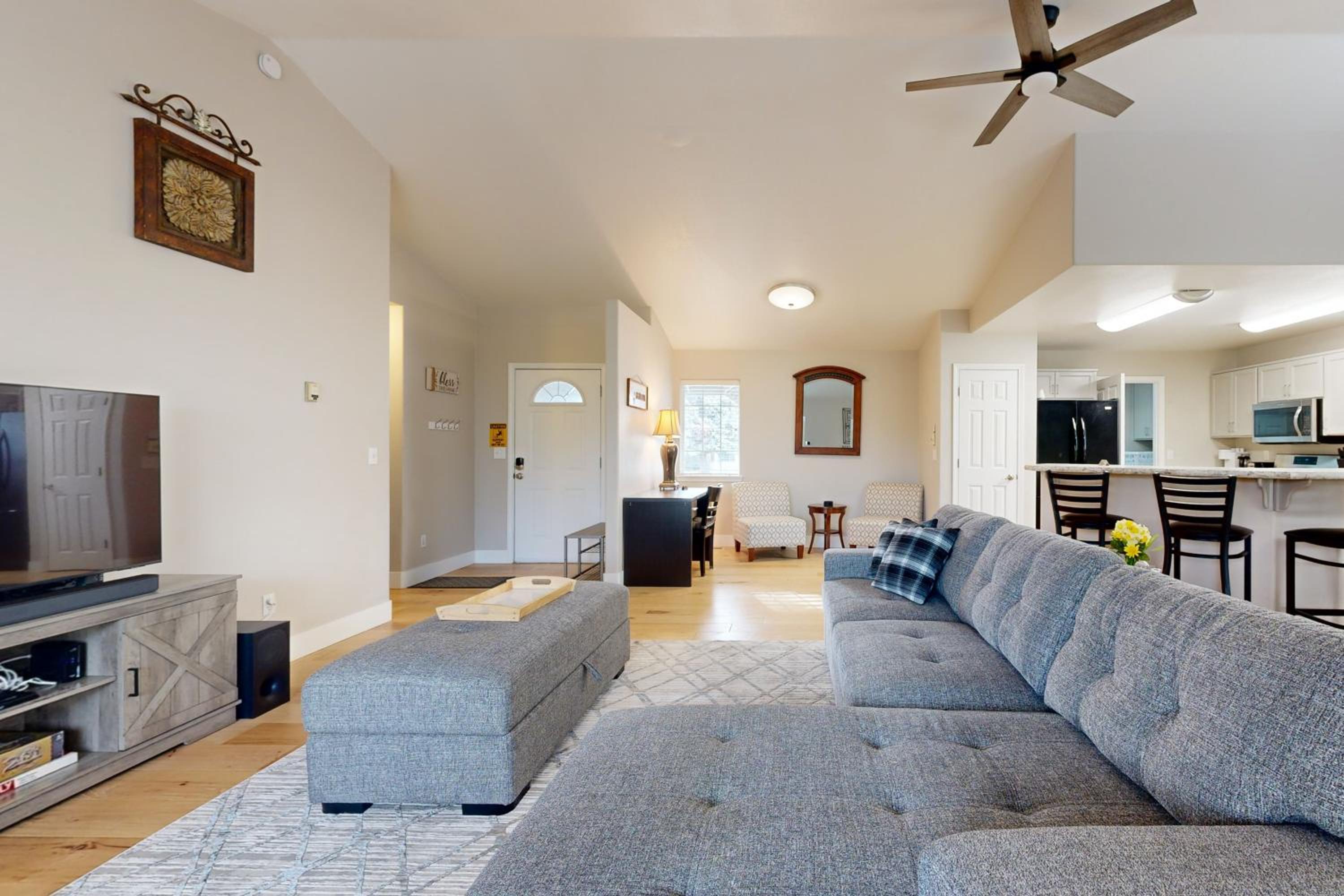 Tranquil Redmond Retreat Relax and Explore Outdoors