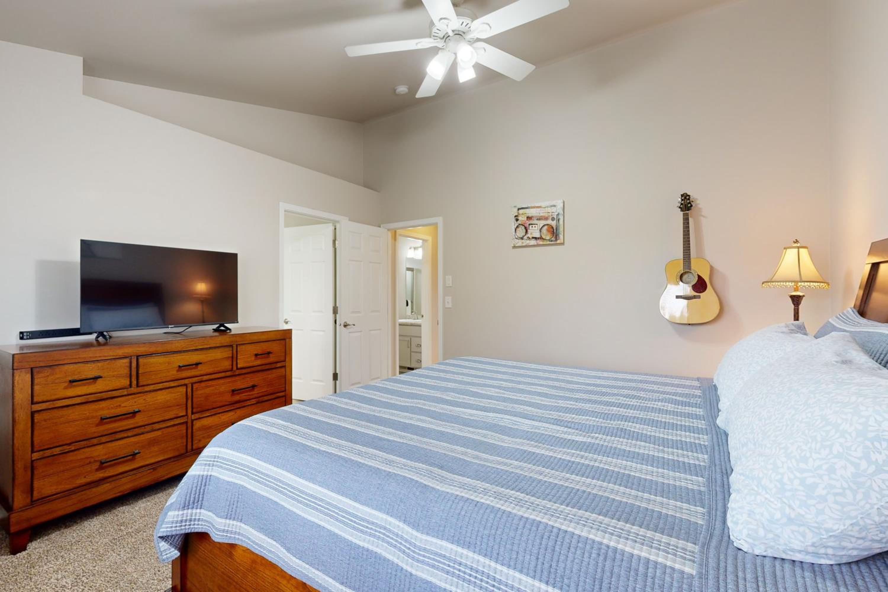 Tranquil Redmond Retreat Relax and Explore Outdoors