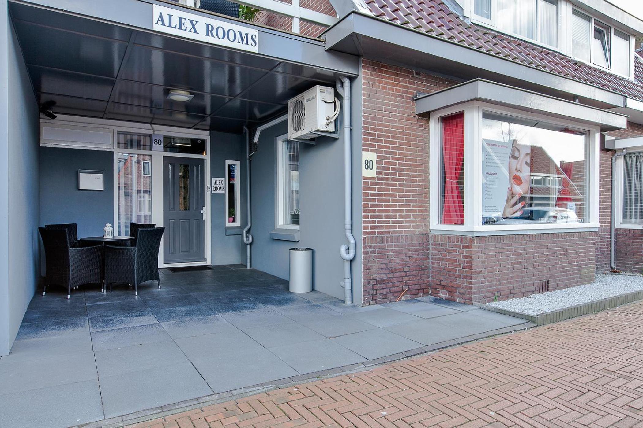 Alex Rooms view 3