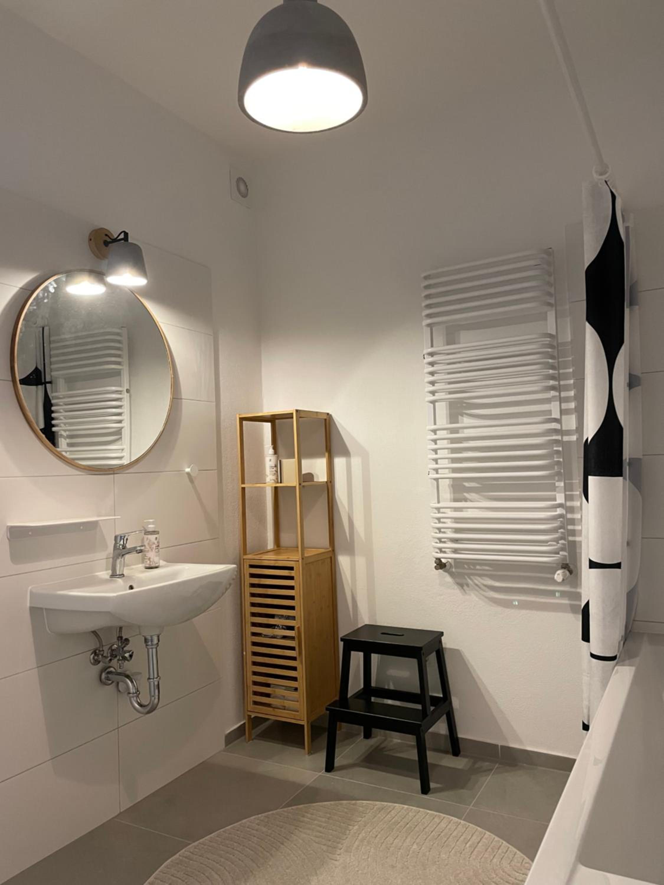 ApartNaest Radeberg - vollausgestattete 1 - bis 4-Zimmer Apartments l 24h Zugang per Code l Check-in Anleitung über Posteingang l Parkplatz auf Anfrage l F