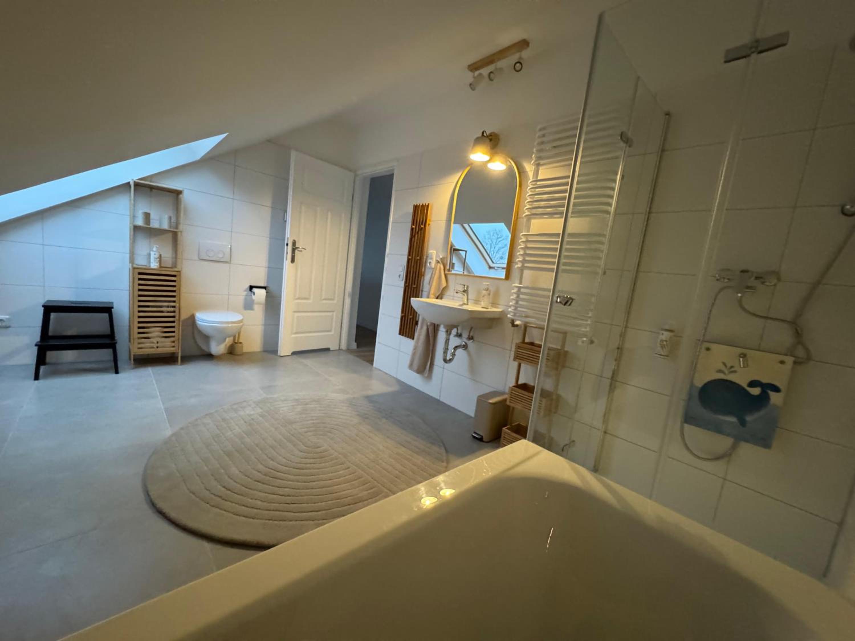 ApartNaest Radeberg - vollausgestattete 1 - bis 4-Zimmer Apartments l 24h Zugang per Code l Check-in Anleitung über Posteingang l Parkplatz auf Anfrage l F
