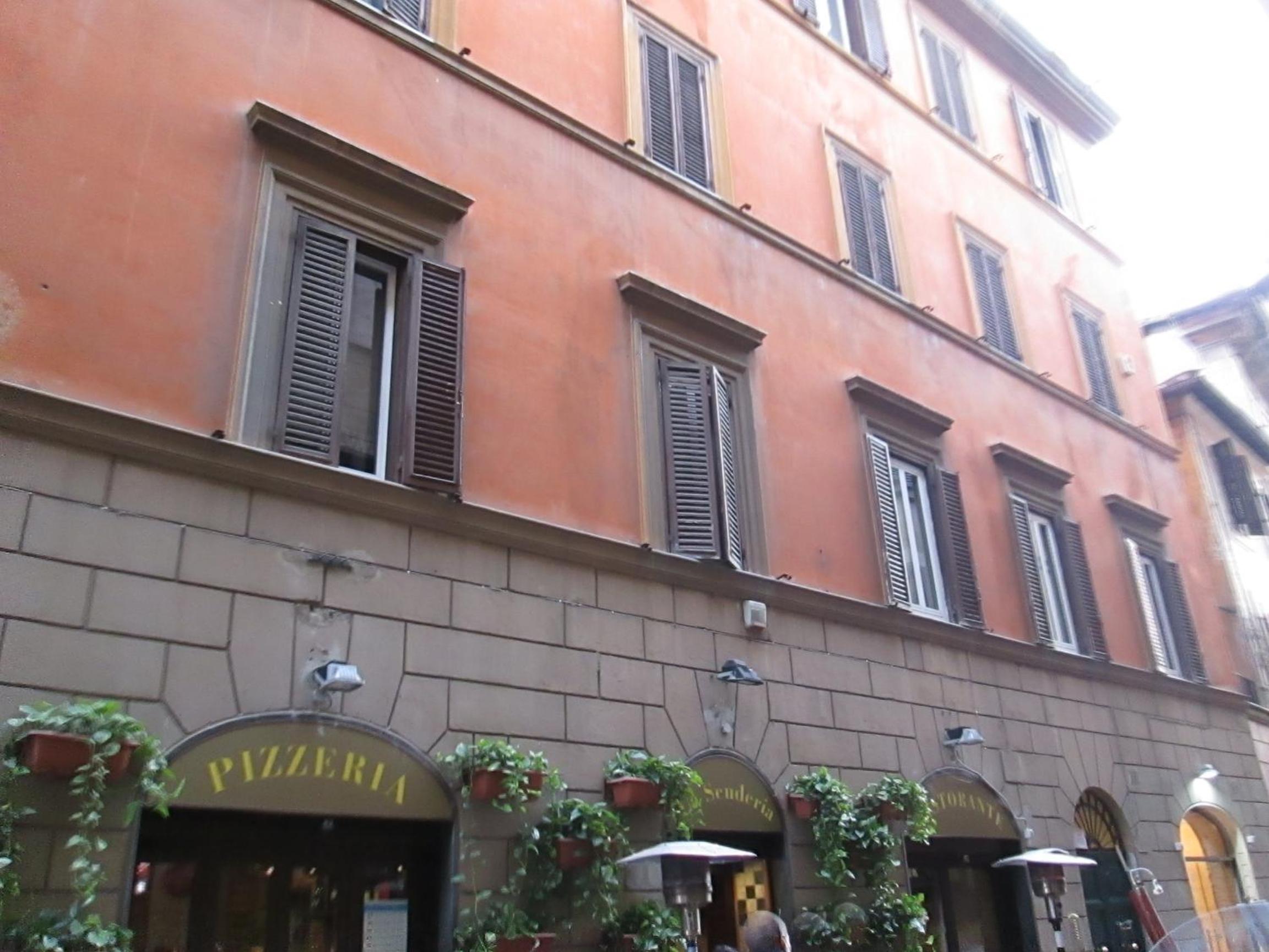 Trevi Elegance Suite en Rome — other
