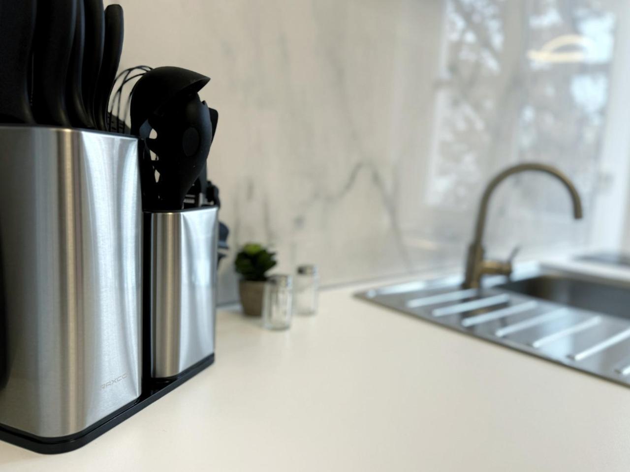 HolidayHome Apartments I Spacious 67sqm in Berlin Friedrichshain