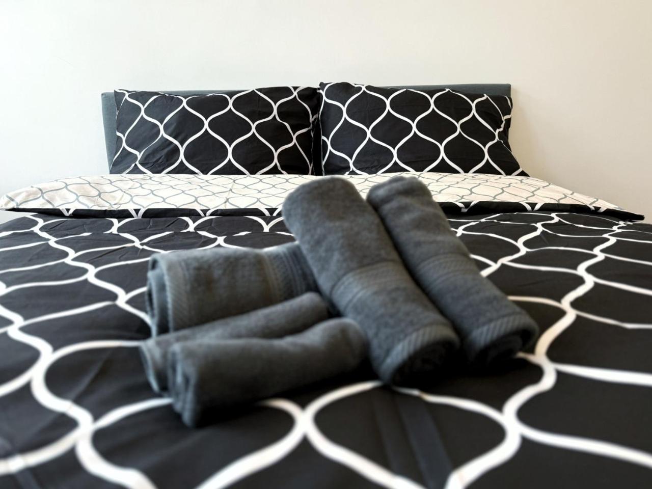 HolidayHome Apartments I Spacious 67sqm in Berlin Friedrichshain