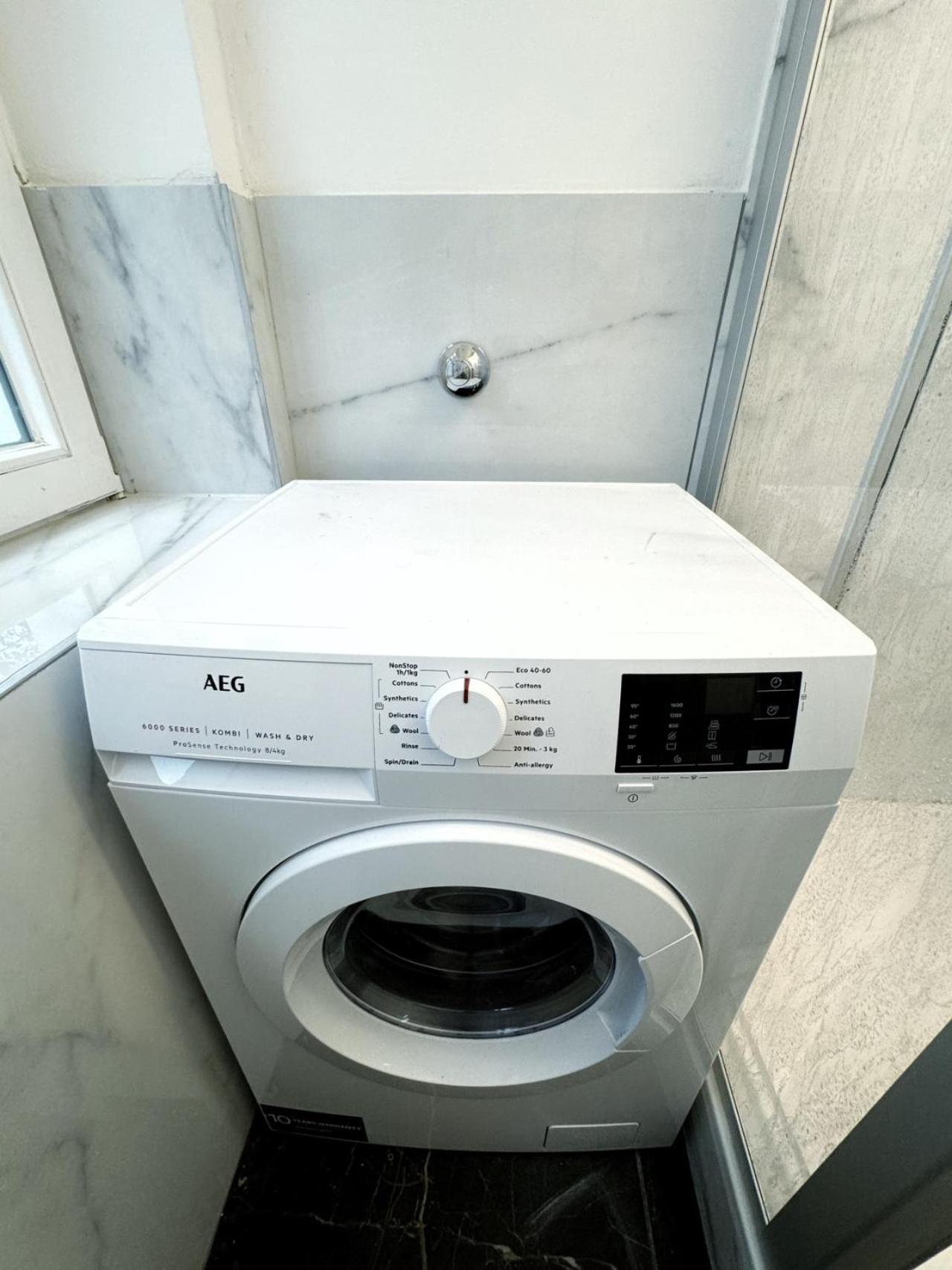 HolidayHome Apartments I Spacious 67sqm in Berlin Friedrichshain
