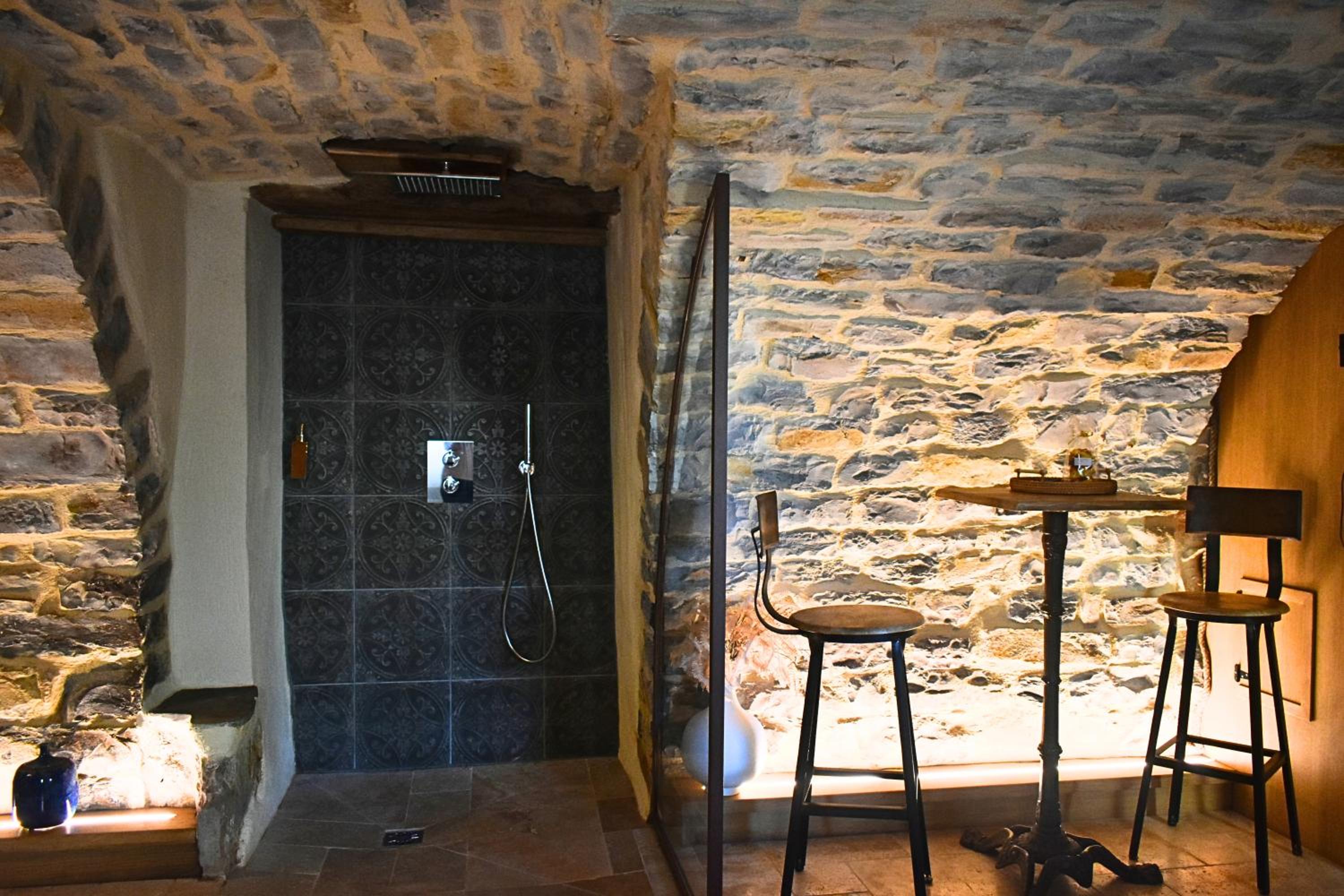 Hébergement insolite avec jacuzzi privatif Millau, photo 19