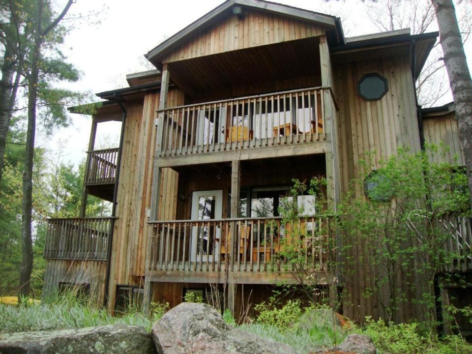 Westwind Inn on the Lake