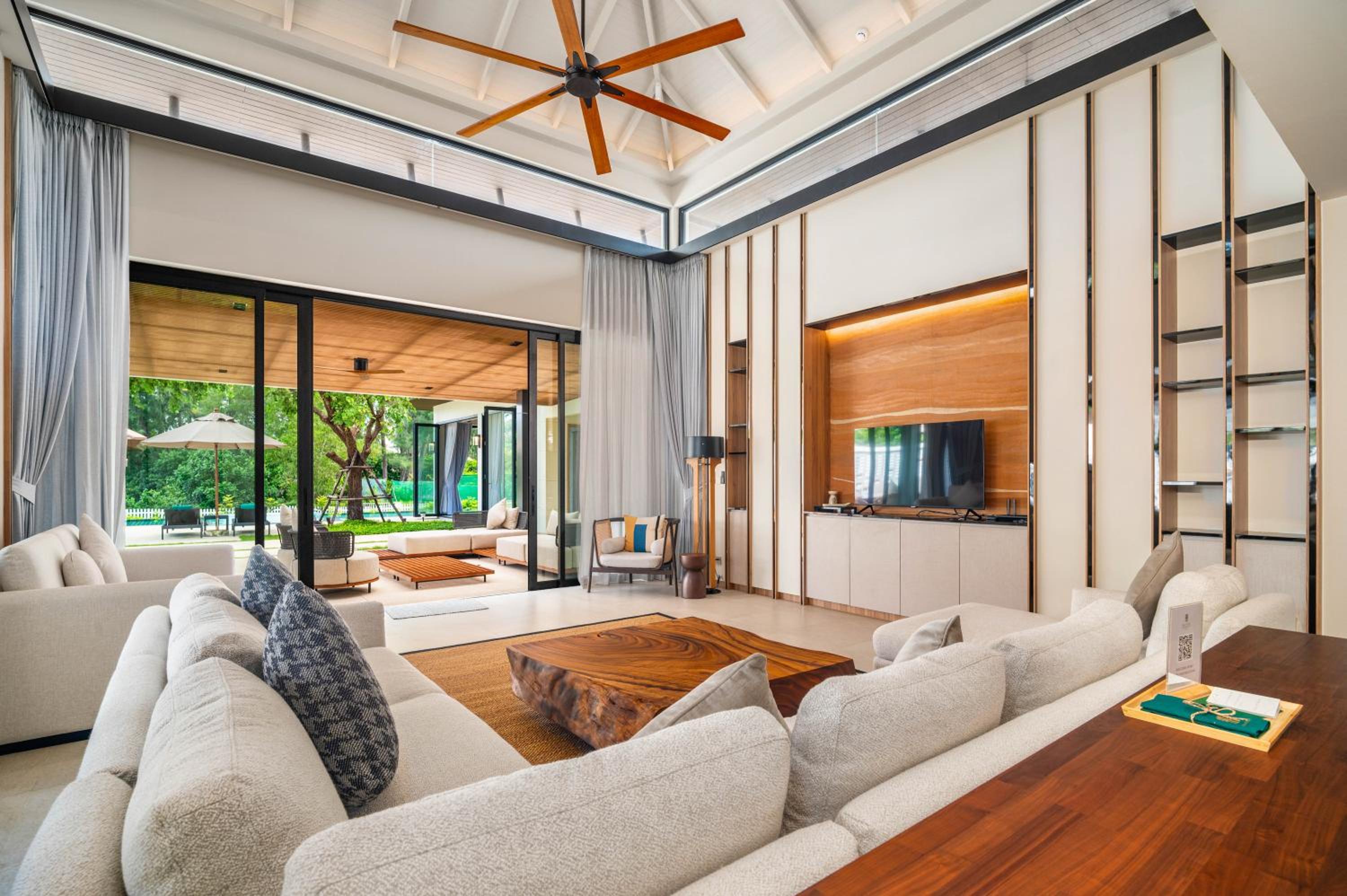 Banyan Tree Grand Residences by Banyan Living