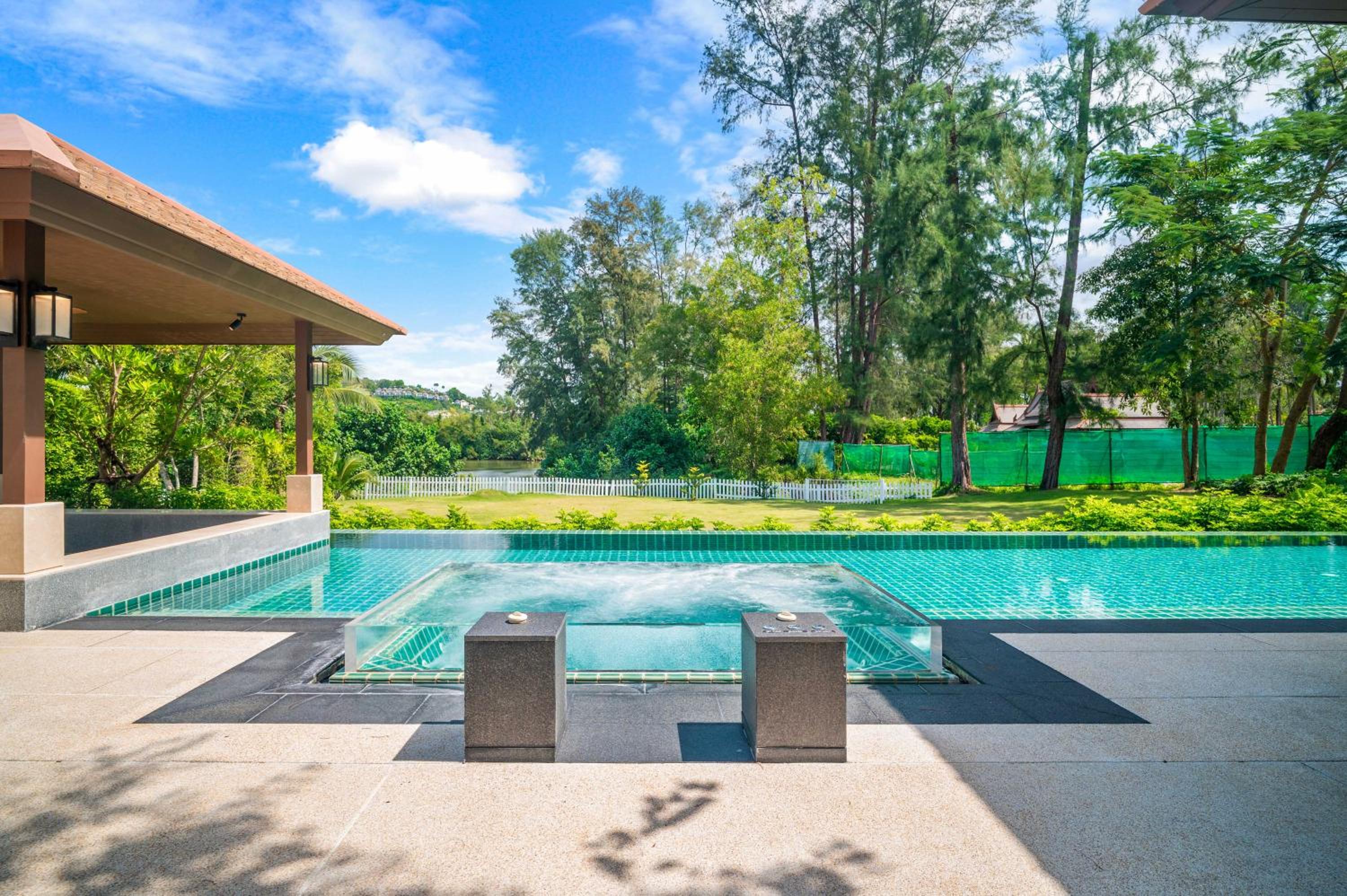 Banyan Tree Grand Residences by Banyan Living