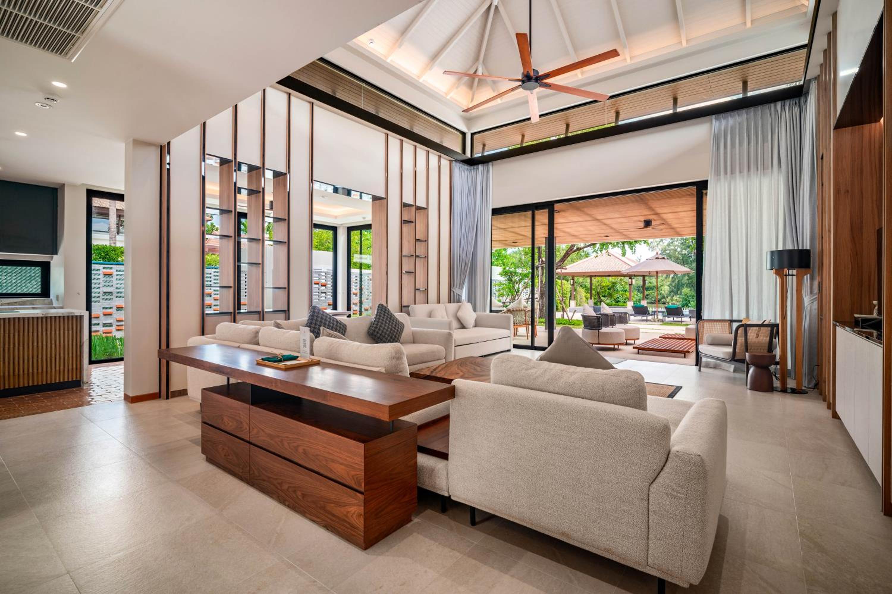 Banyan Tree Grand Residences by Banyan Living
