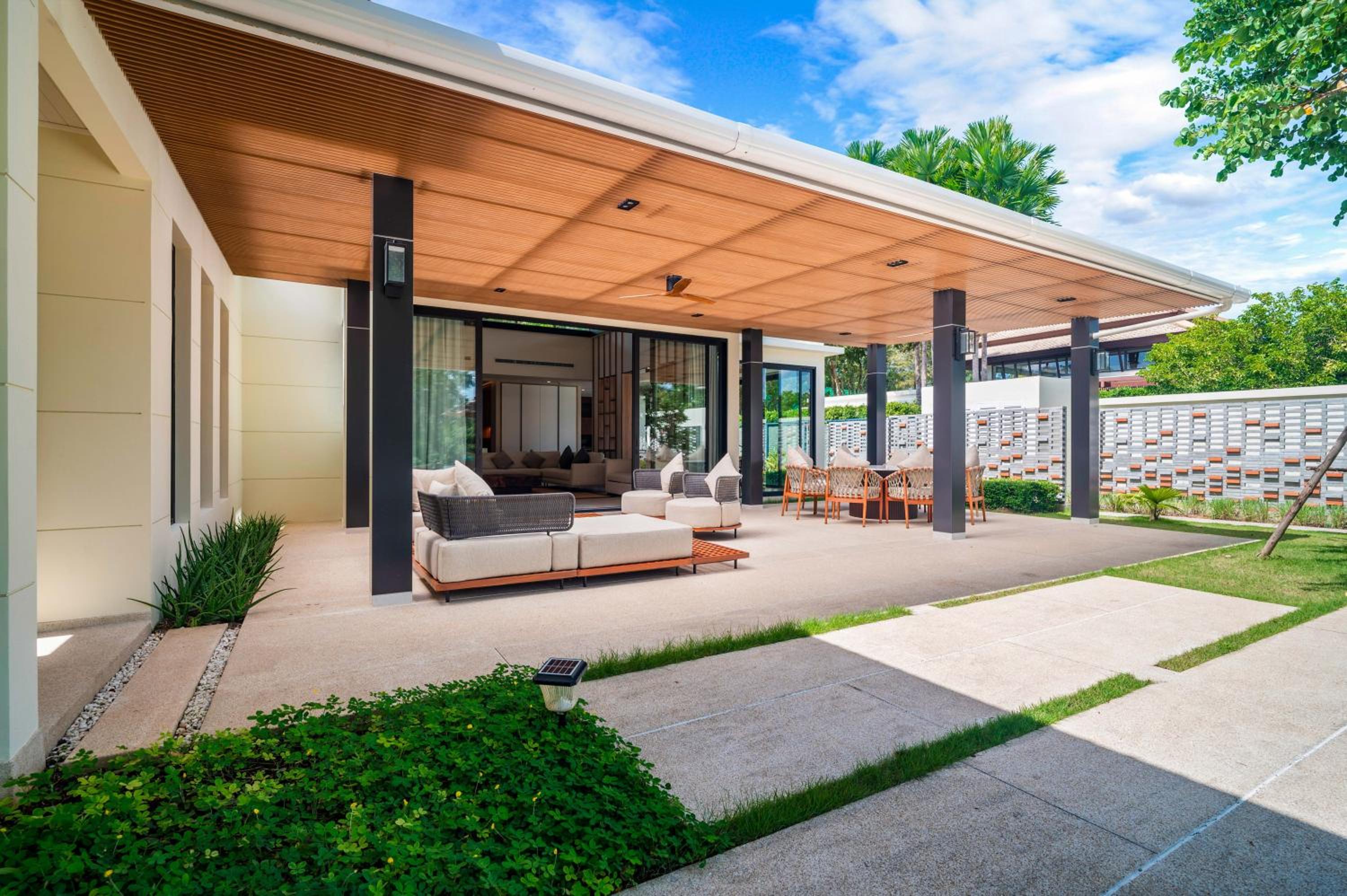 Banyan Tree Grand Residences by Banyan Living