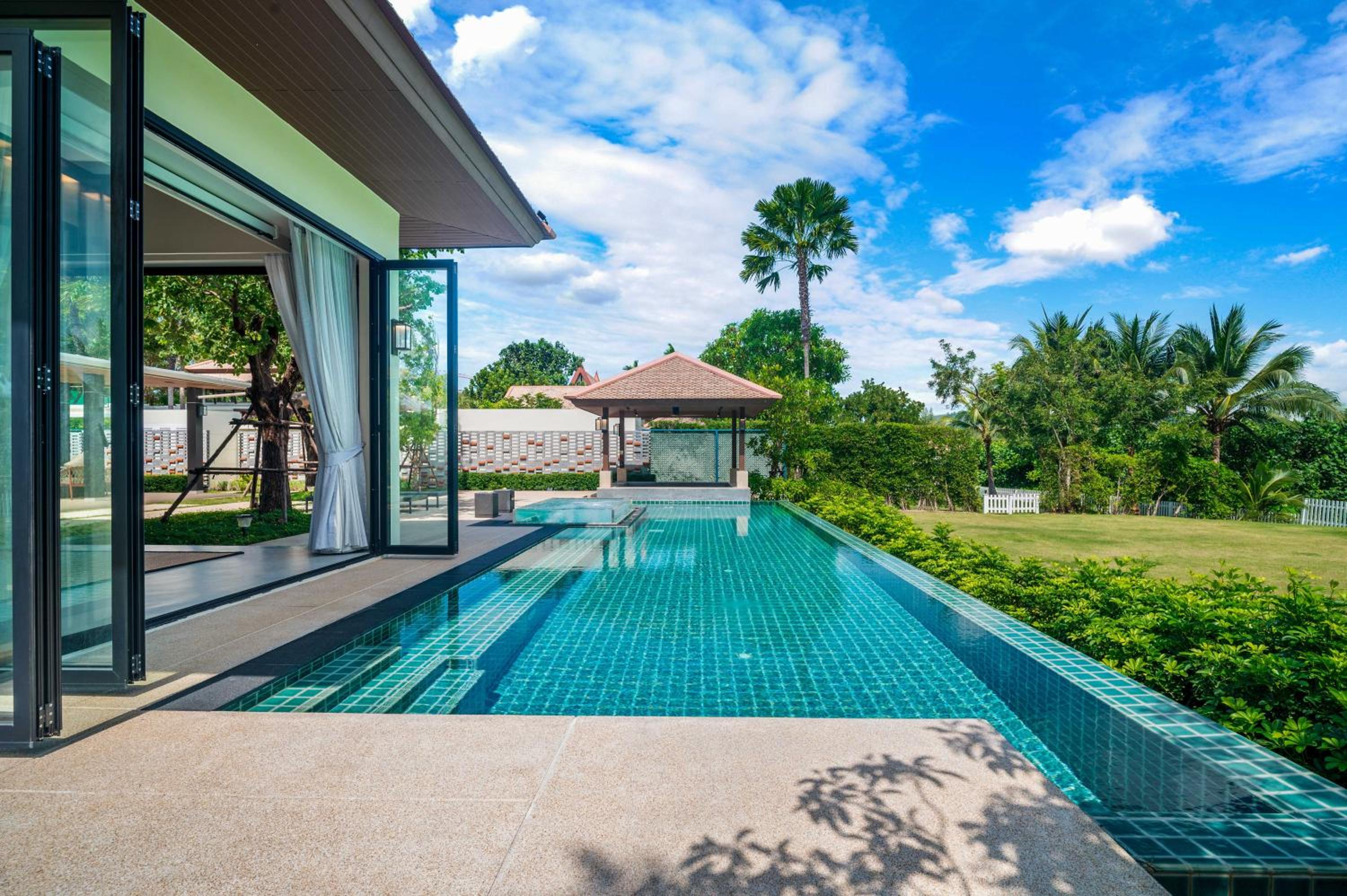 Banyan Tree Grand Residences by Banyan Living