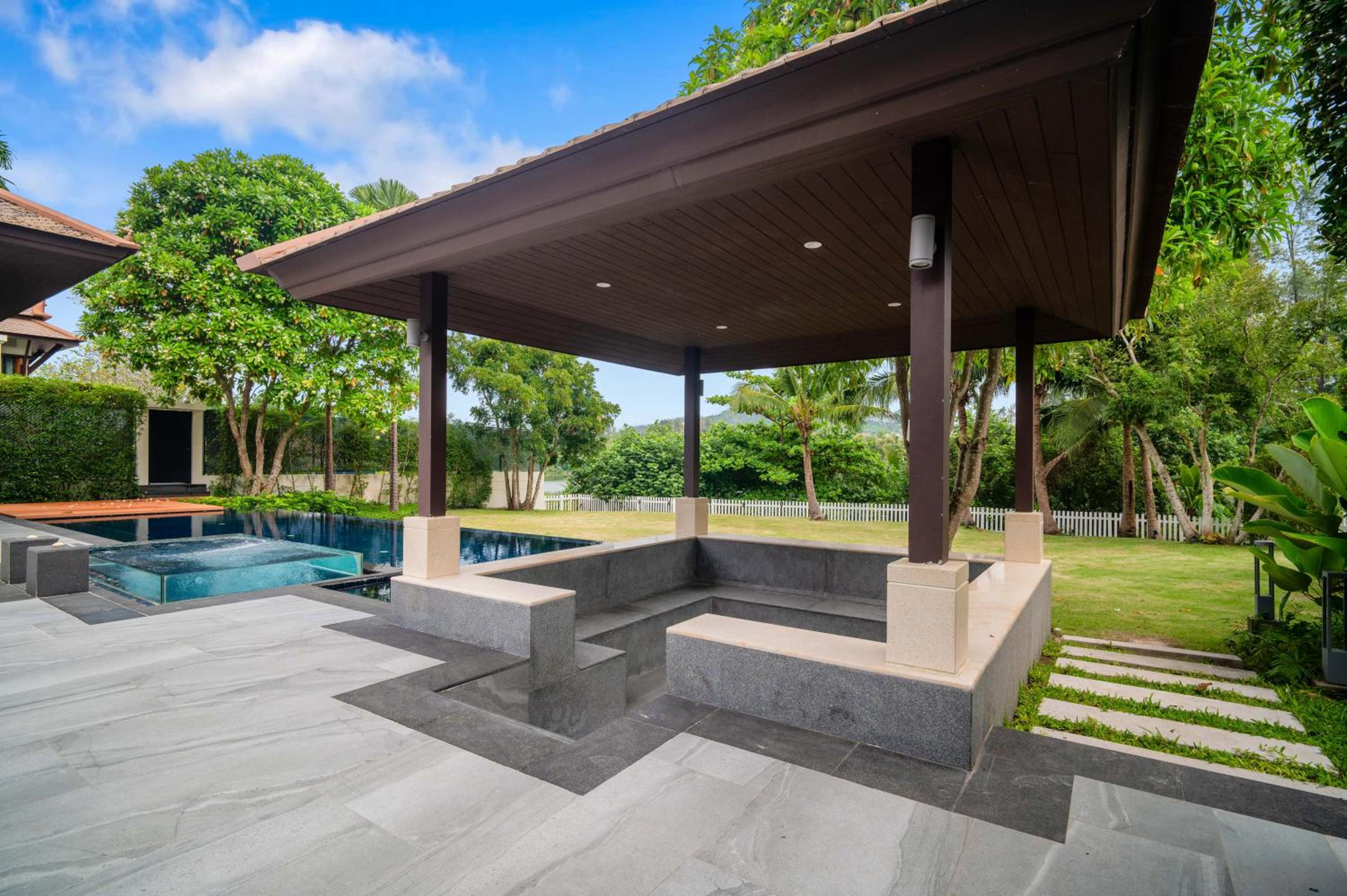Banyan Tree Grand Residences by Banyan Living