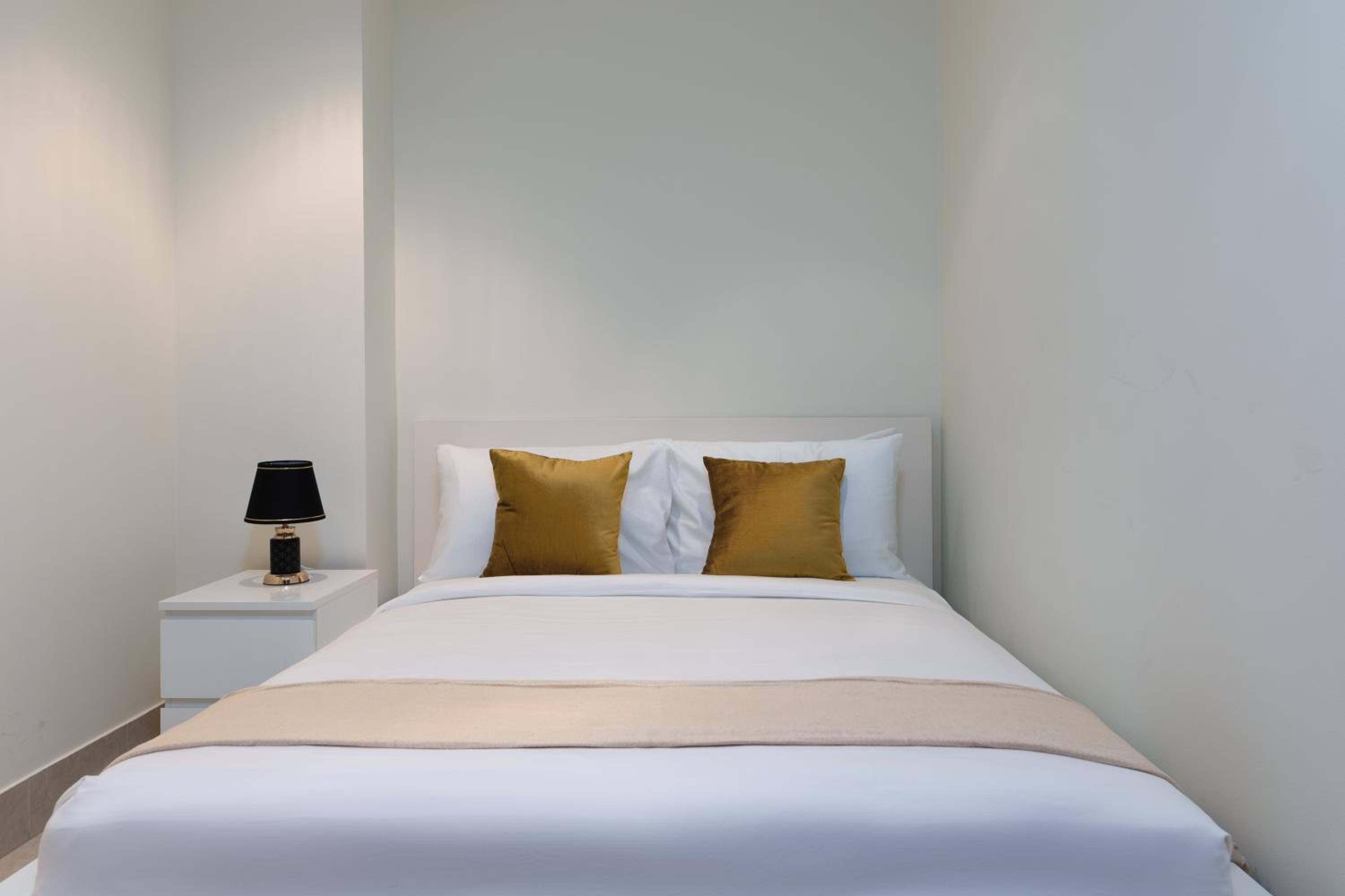 Maison Privee - Stylish & Spacious Apartment in Downtown Dubai