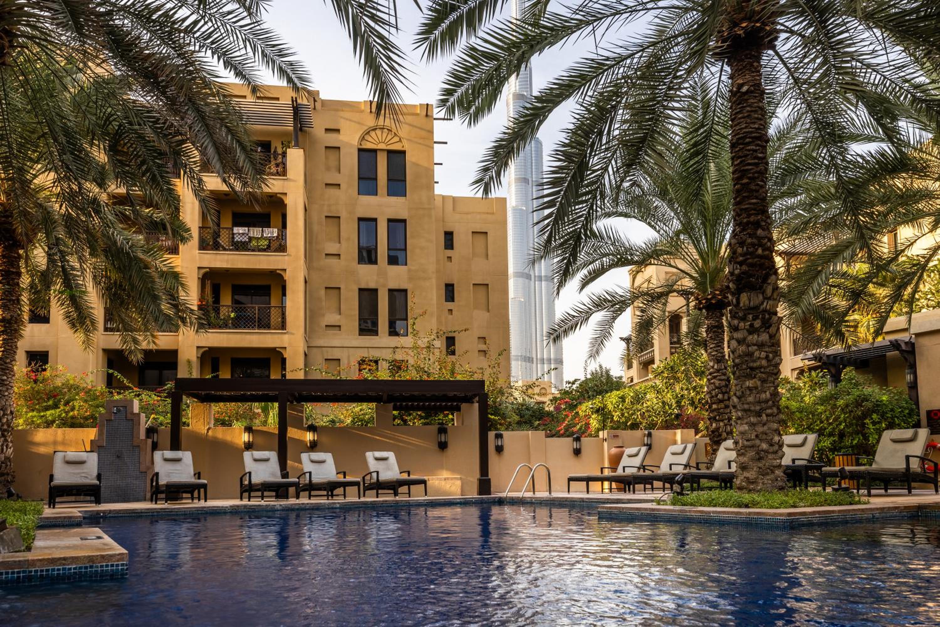 Maison Privee - Stylish & Spacious Apartment in Downtown Dubai