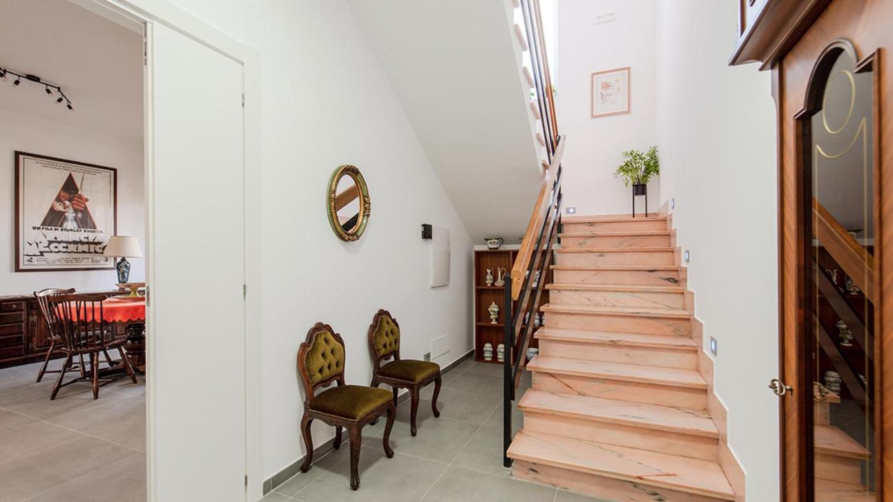 Villa Scini by Rentbeat