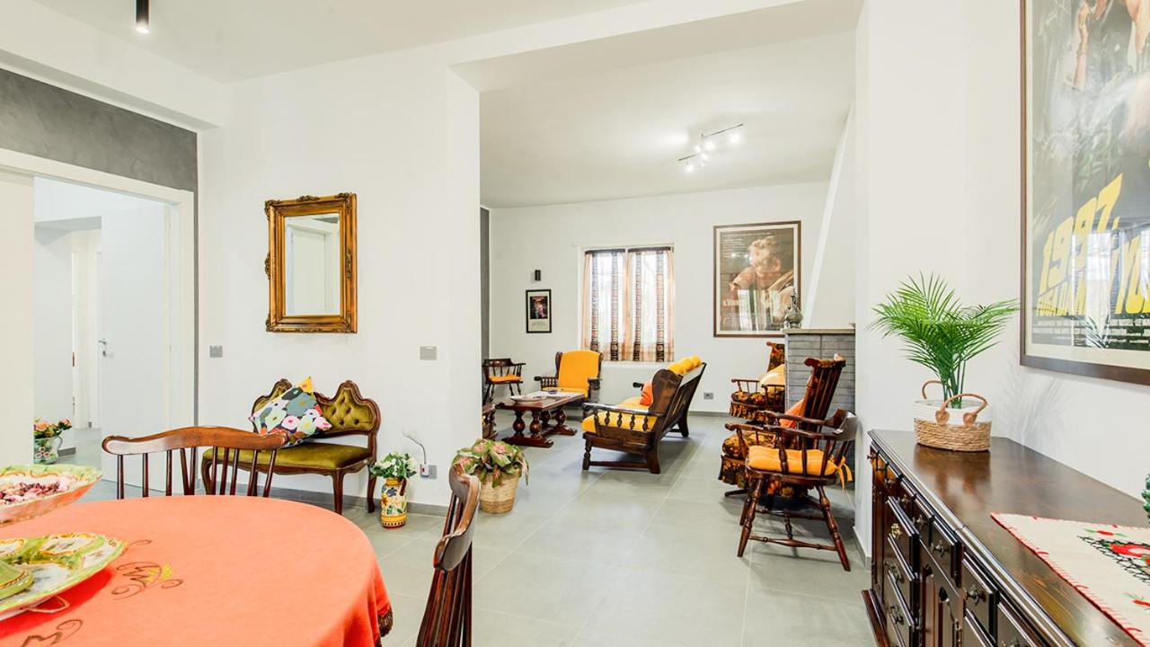 Villa Scini by Rentbeat