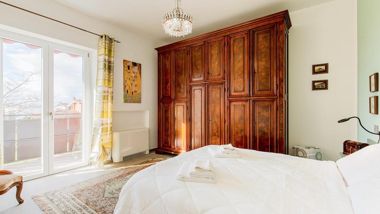 Villa Scini by Rentbeat