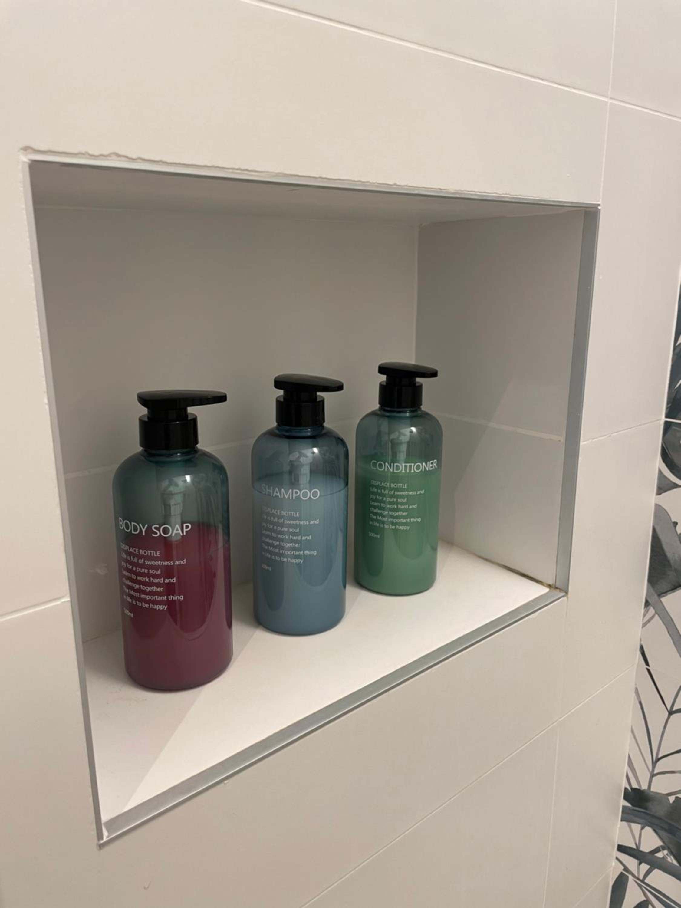 Trilocale con vista e due bagni Metro 4 SkyNest Milano