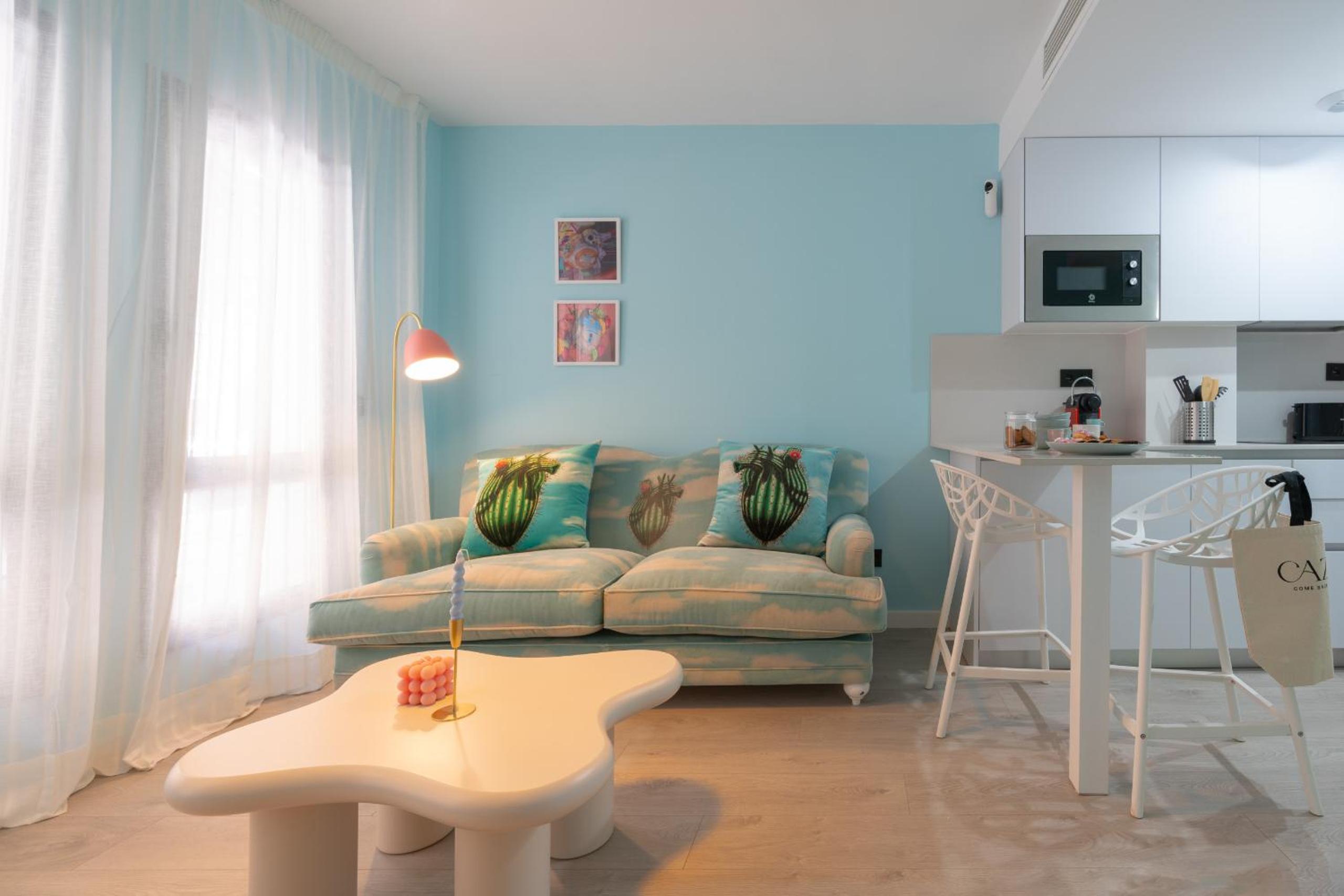 Apartment Heart with Patio , by Cazul Málaga