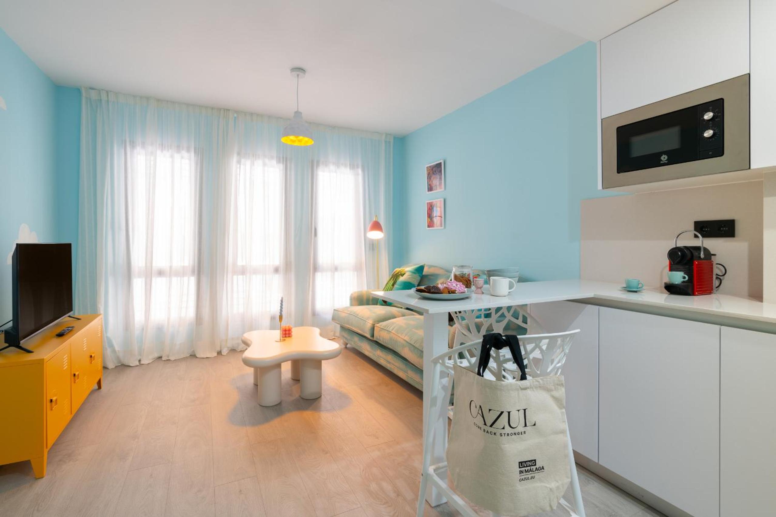 Apartment Heart with Patio , by Cazul Málaga