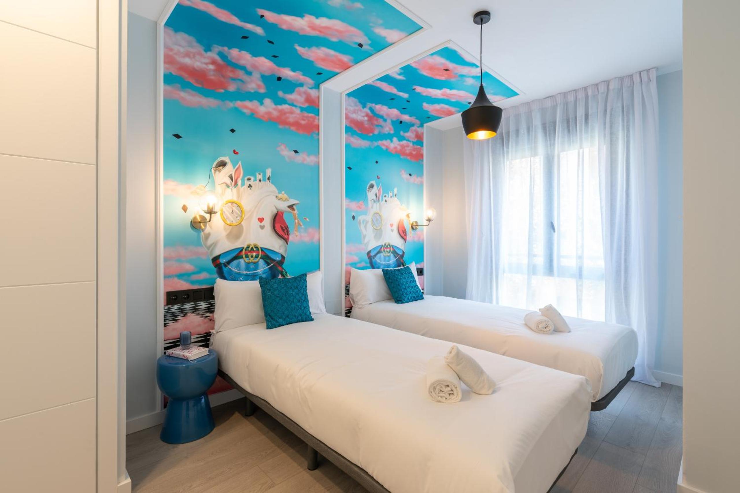 Apartment Alice in Wonderland, by Cazul Málaga