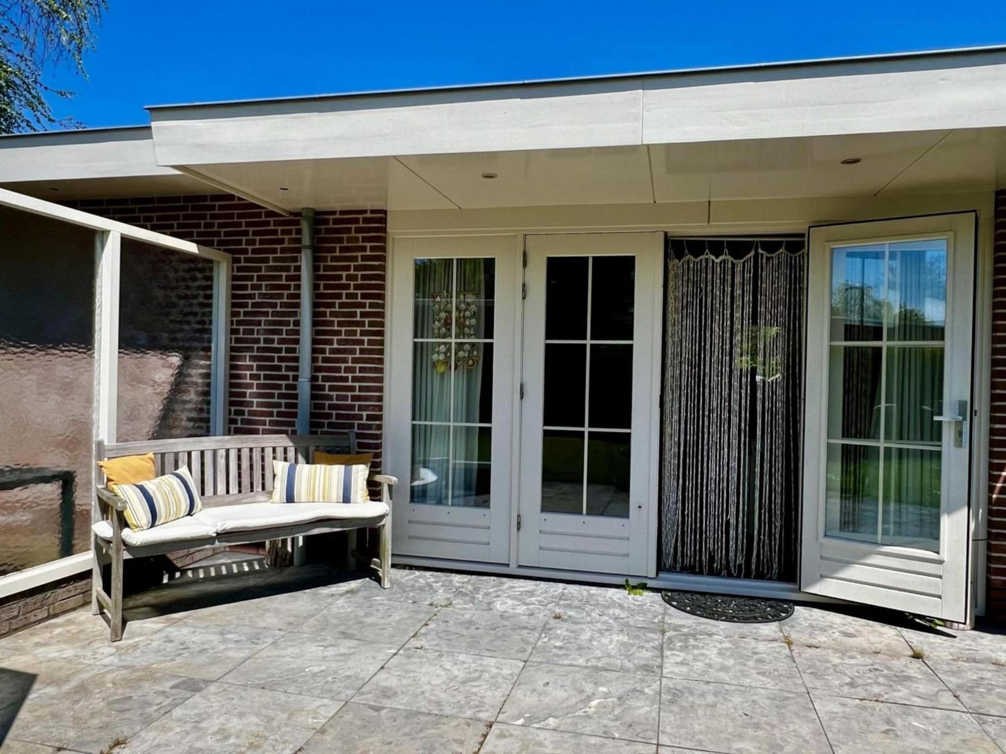 Holiday bungalow in Sint Maartenszee