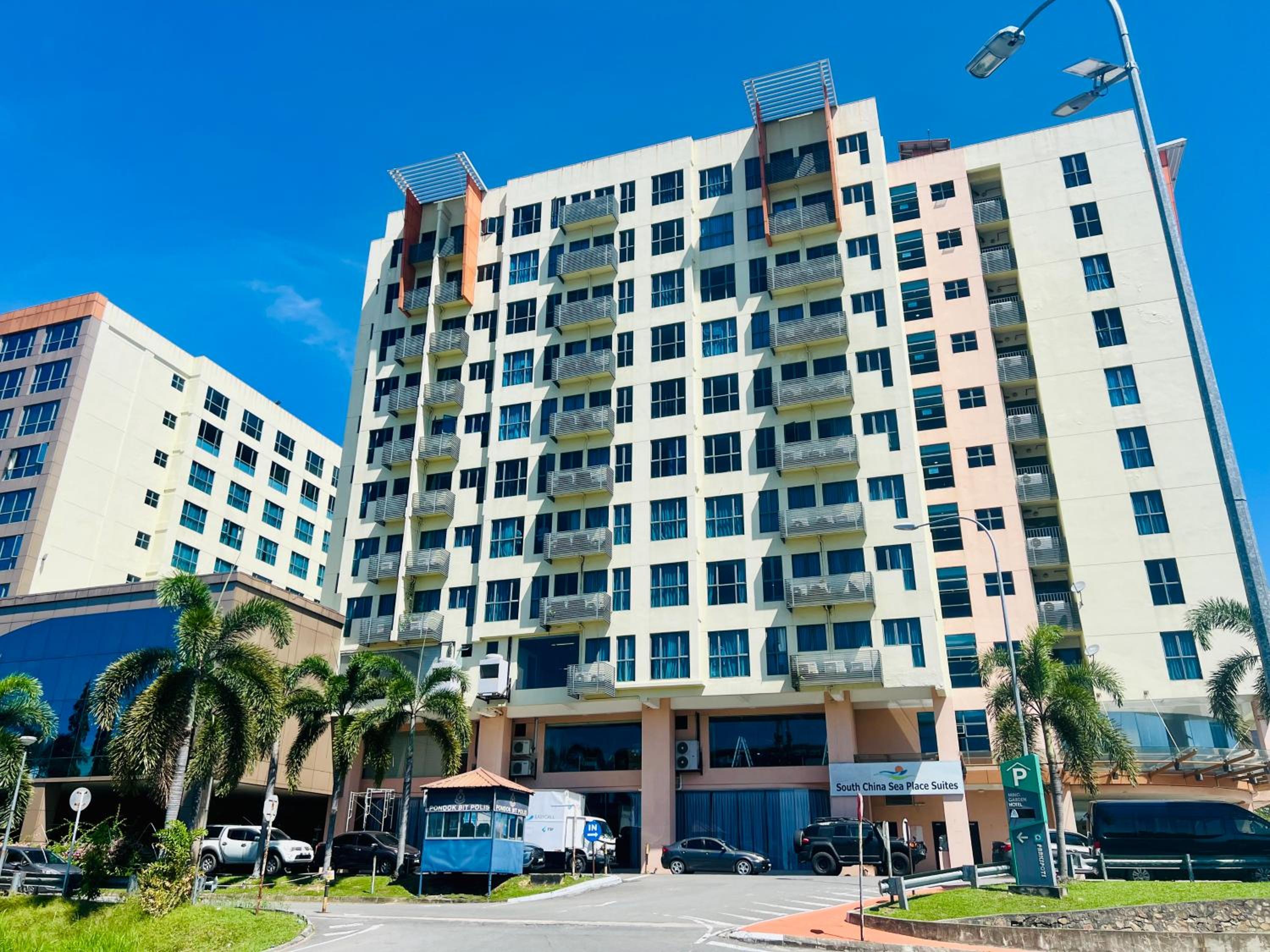 Royal Crown Scsp KK CBD near Imago