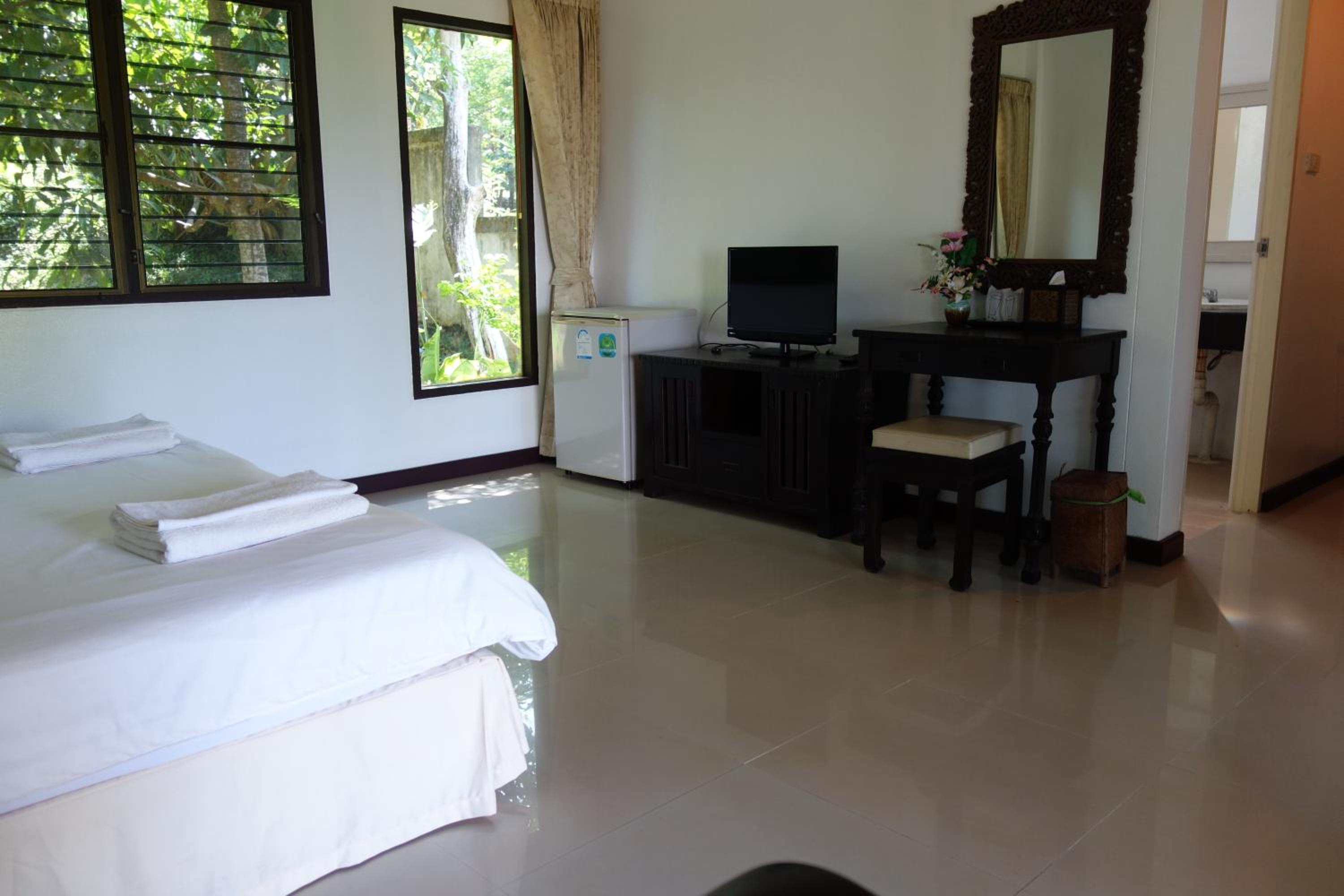 Khaolak Hillside Villa