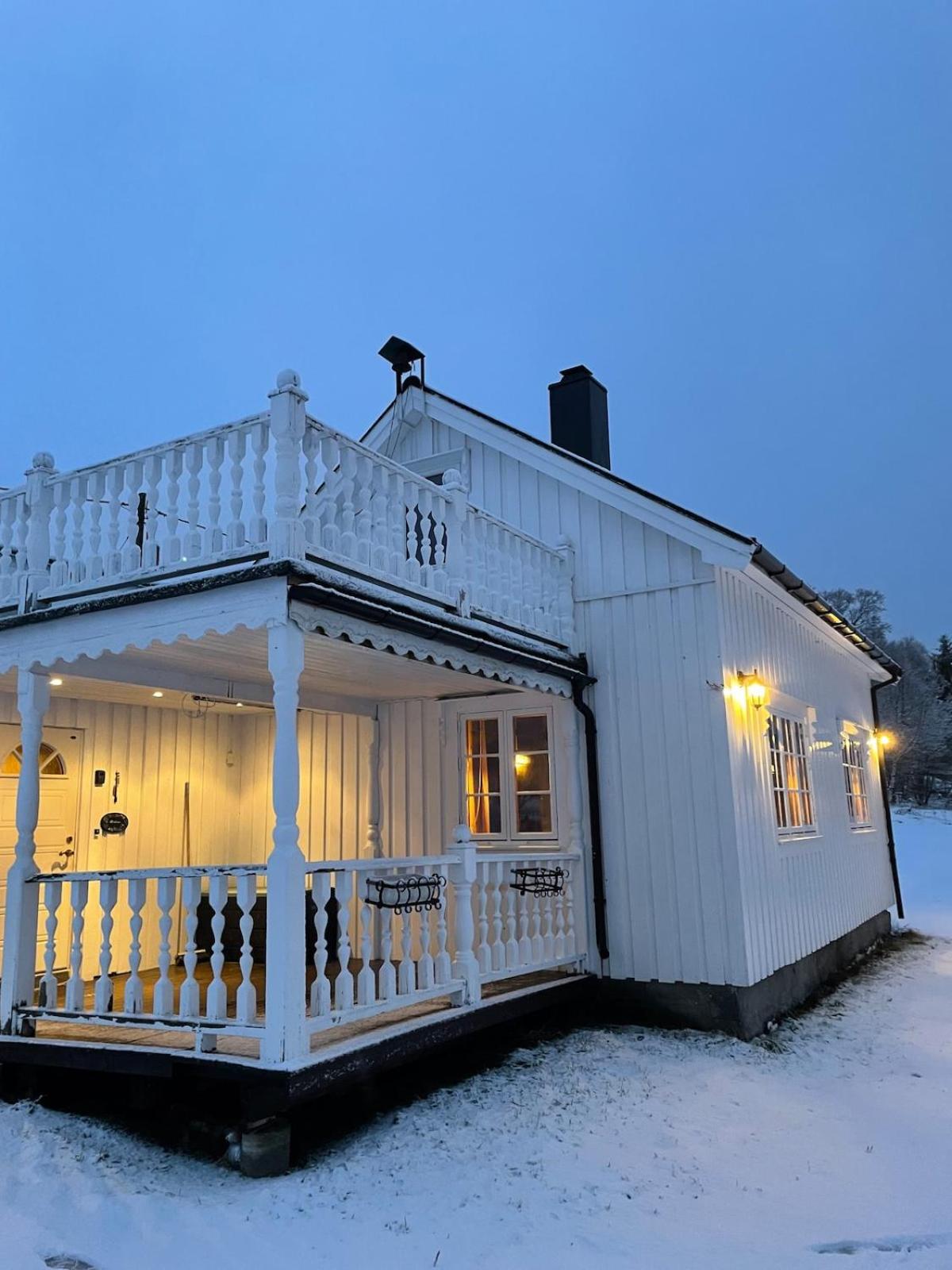 Marvelous farmhouse with amazing fjord and mountain view in Northern Norway