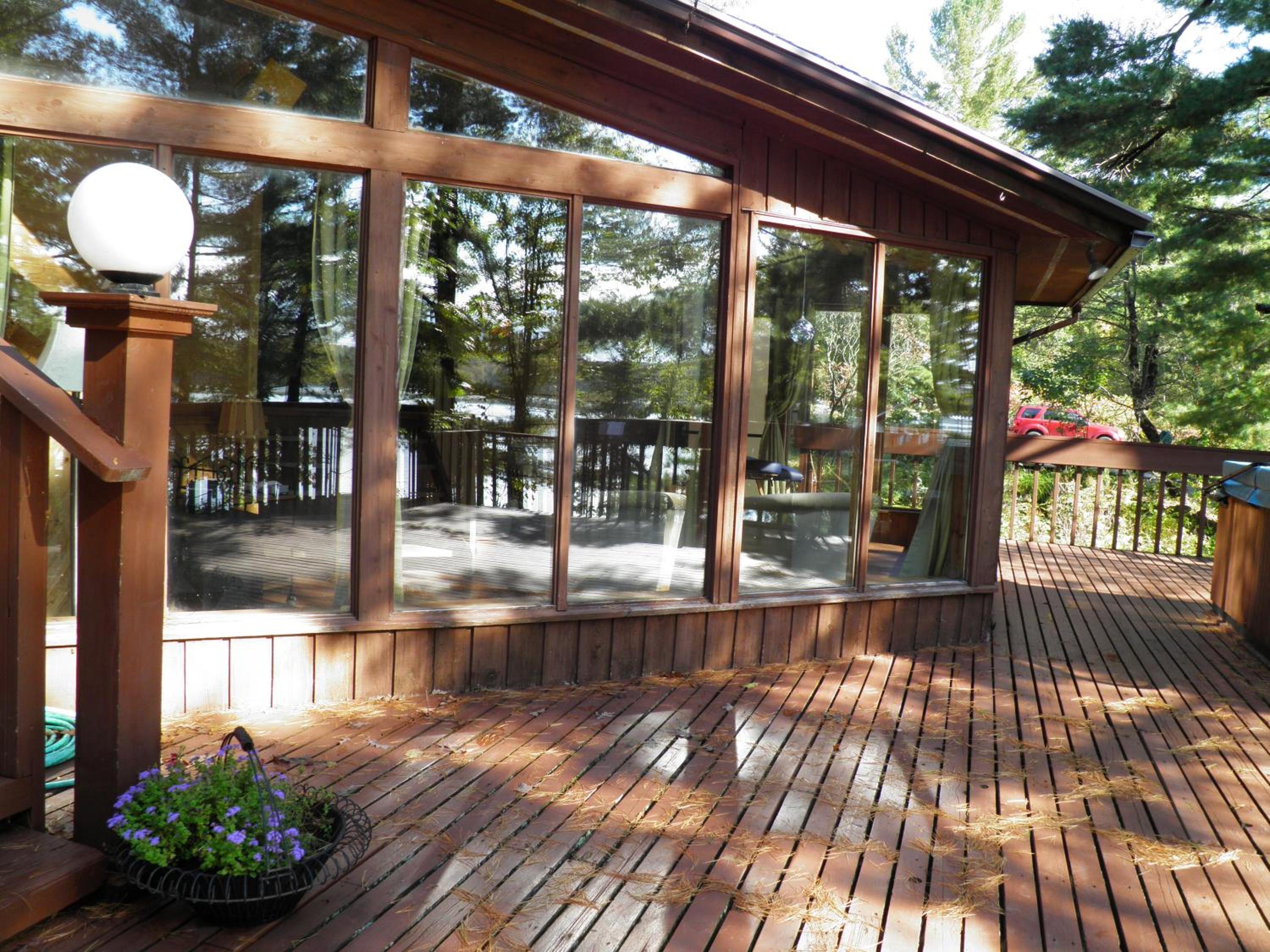 Westwind Inn on the Lake