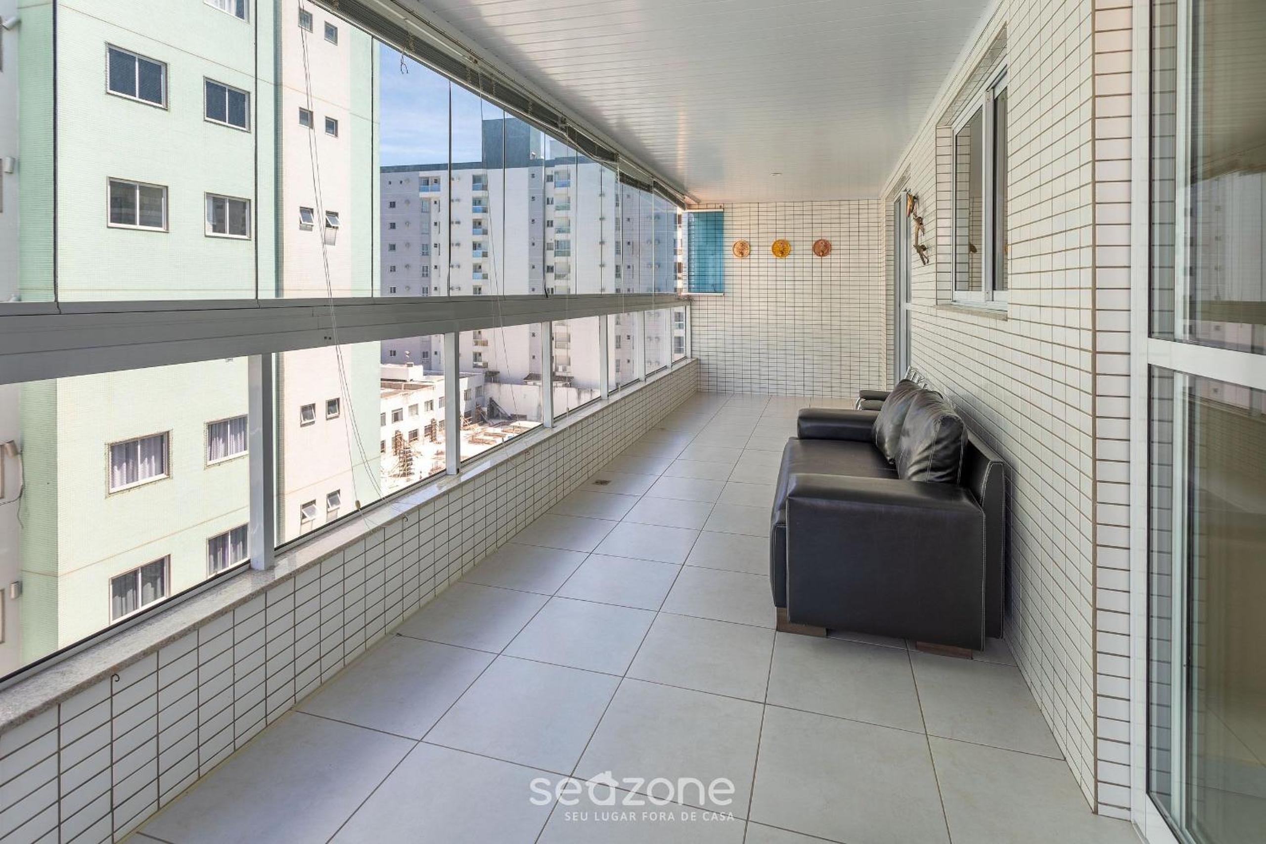 3 BR apartment 150m from Praia do Morro TML501