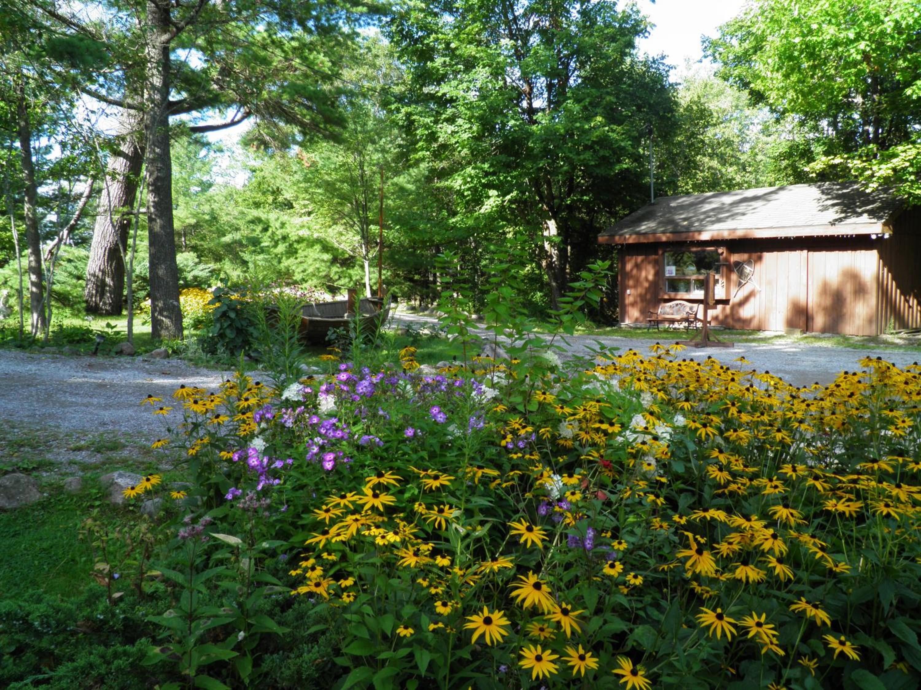 Westwind Inn on the Lake