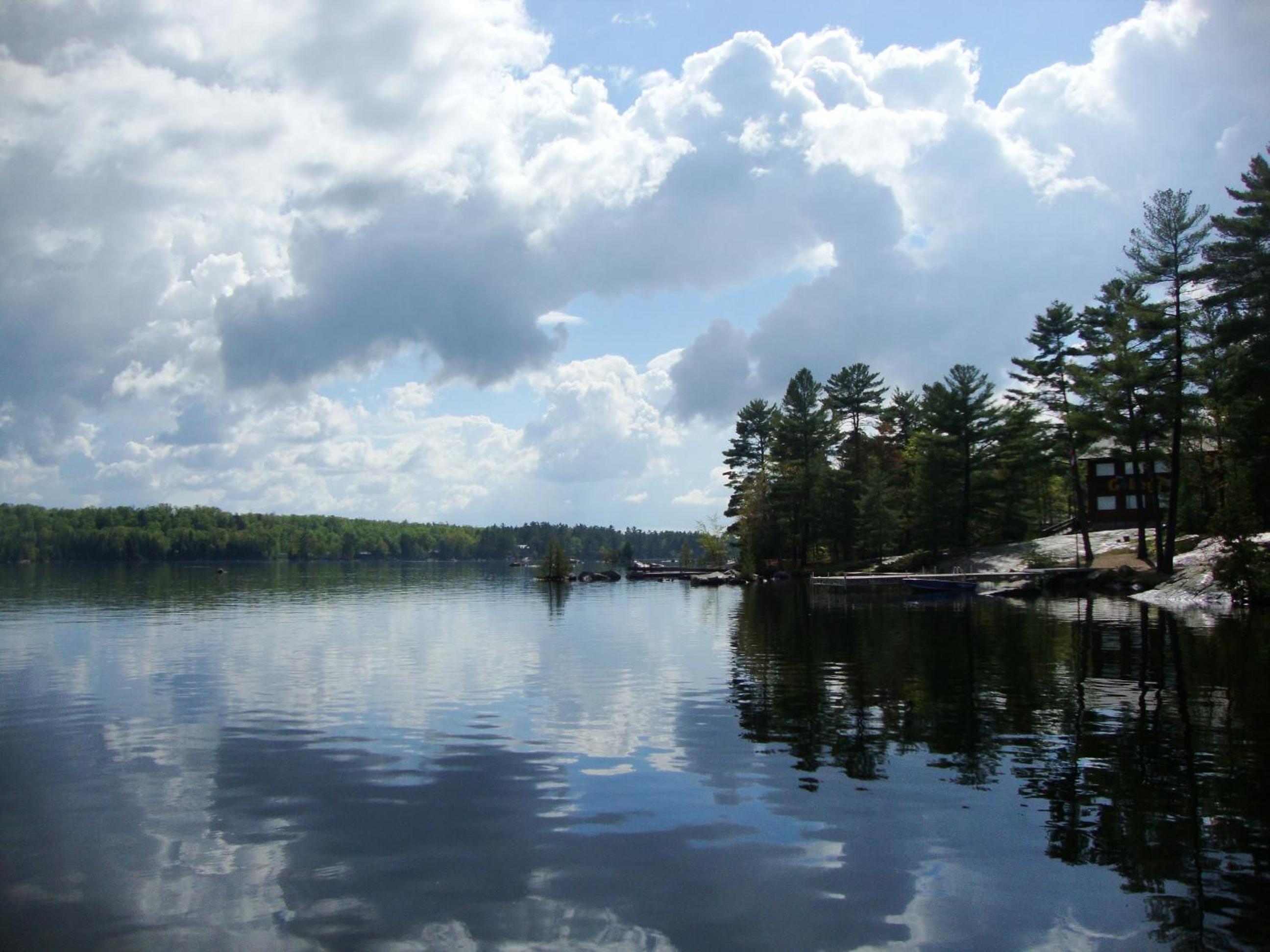 Westwind Inn on the Lake
