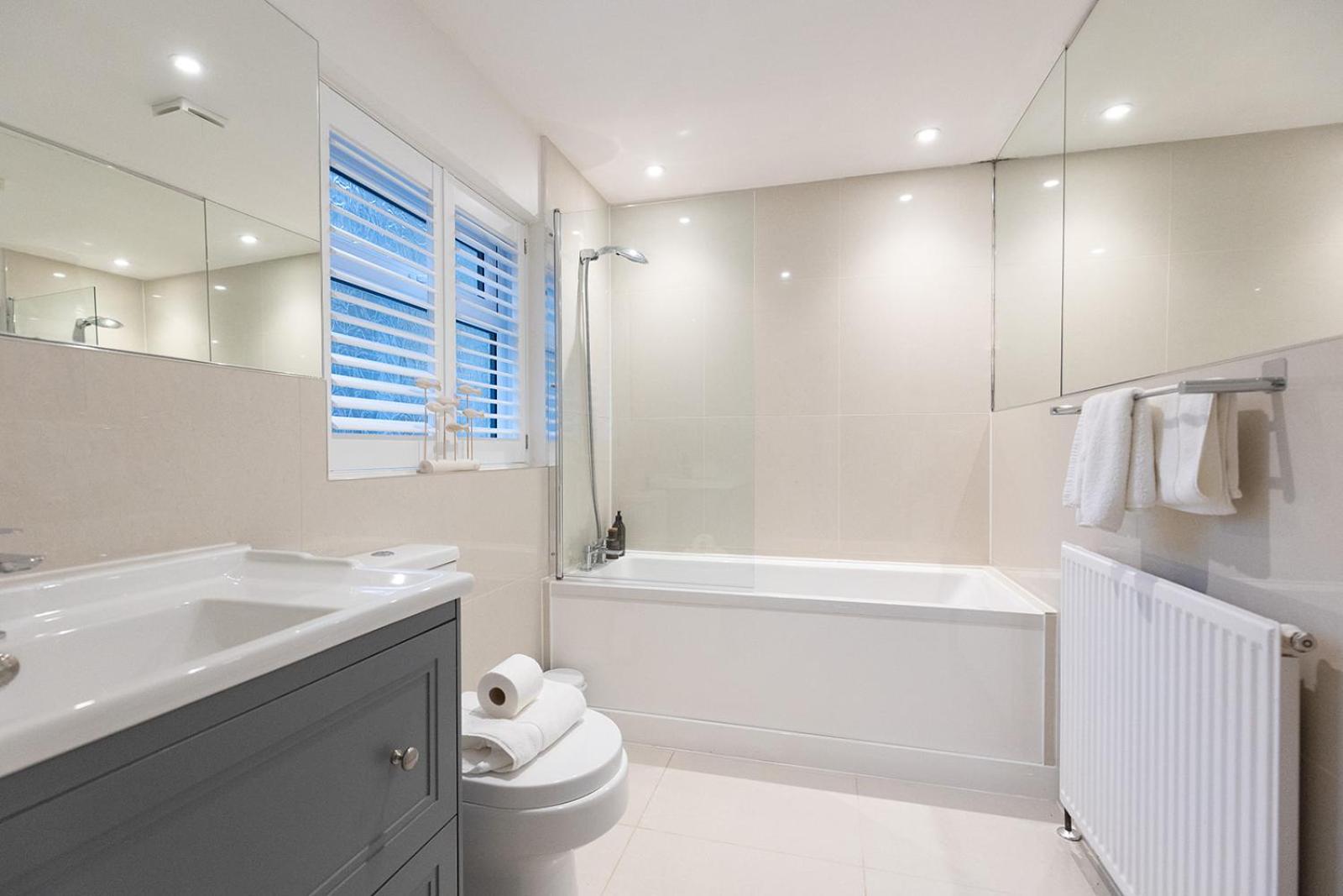 SEA STAR - Coastal 3-Bed Retreat in the Heart of Whitby