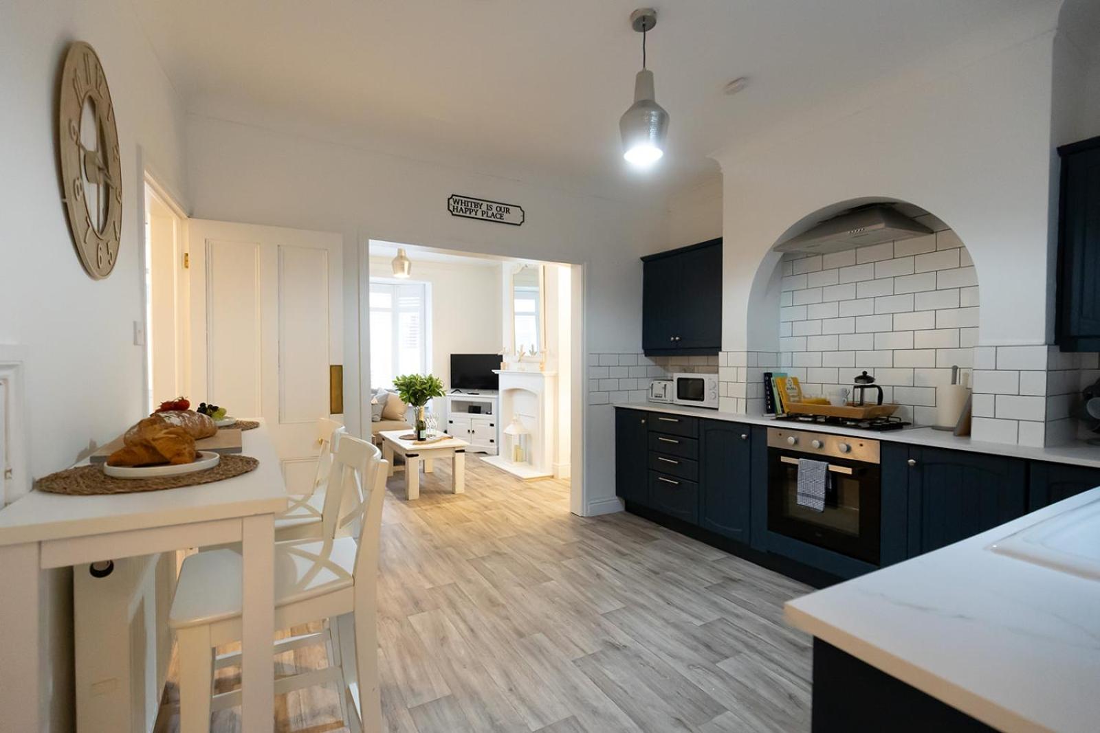 SEA STAR - Coastal 3-Bed Retreat in the Heart of Whitby