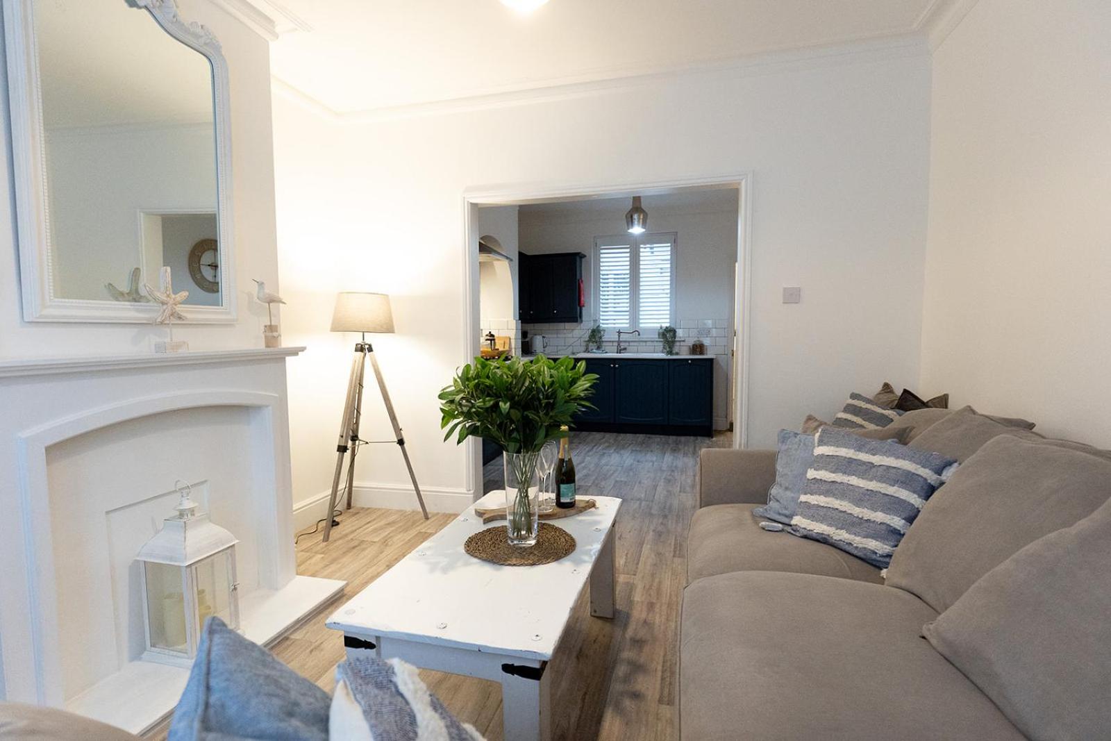 SEA STAR - Coastal 3-Bed Retreat in the Heart of Whitby