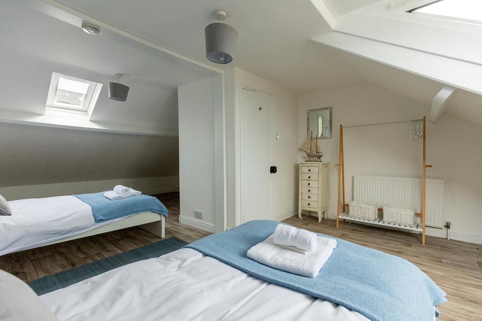 SEA STAR - Coastal 3-Bed Retreat in the Heart of Whitby