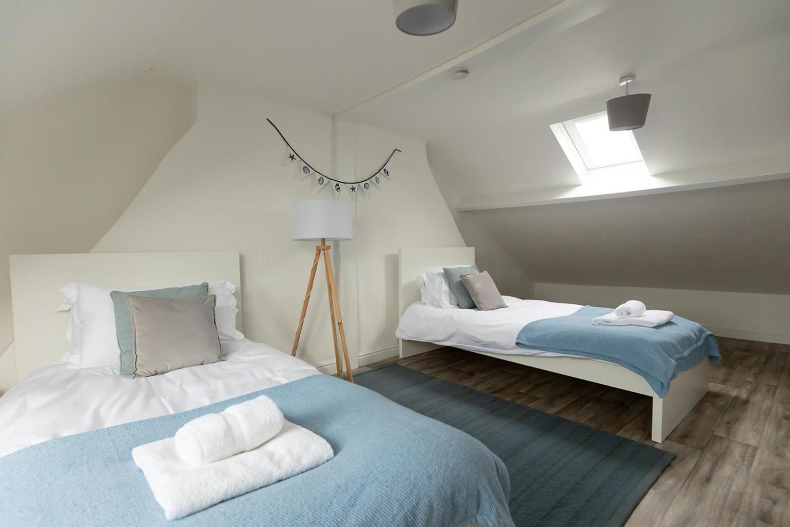 SEA STAR - Coastal 3-Bed Retreat in the Heart of Whitby