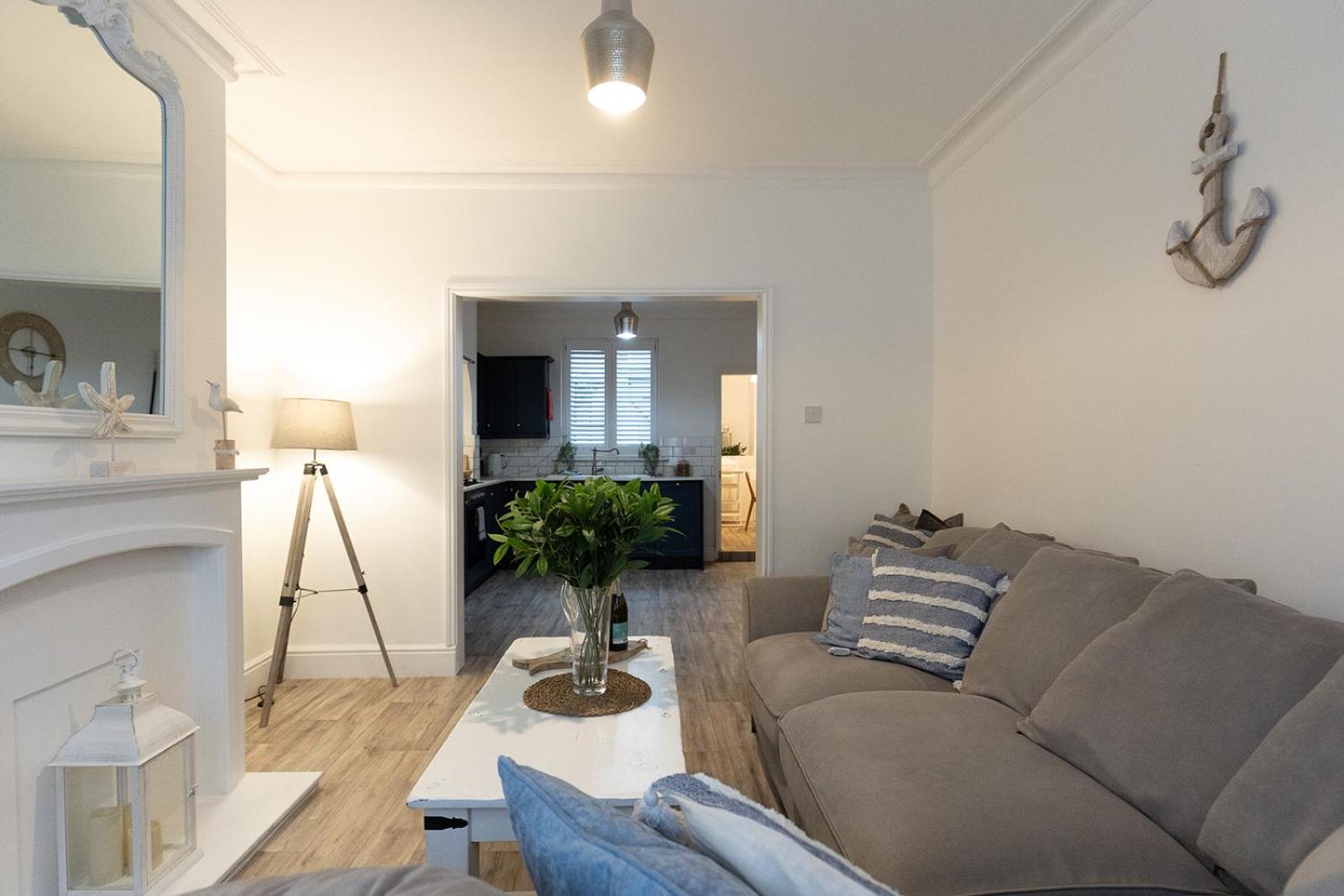SEA STAR - Coastal 3-Bed Retreat in the Heart of Whitby