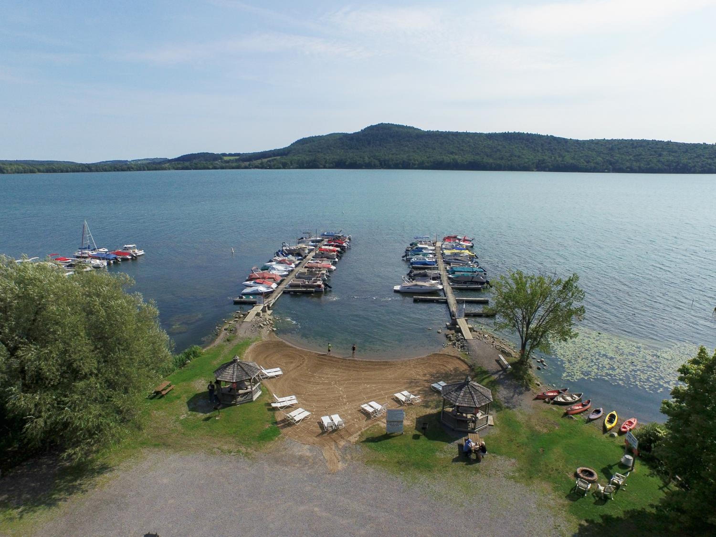 Bayside Inn & Marina