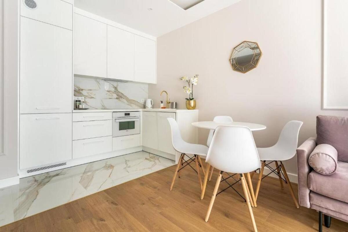 Golden Apartments- Mennica Residence, 1-Bedroom in City Center #18