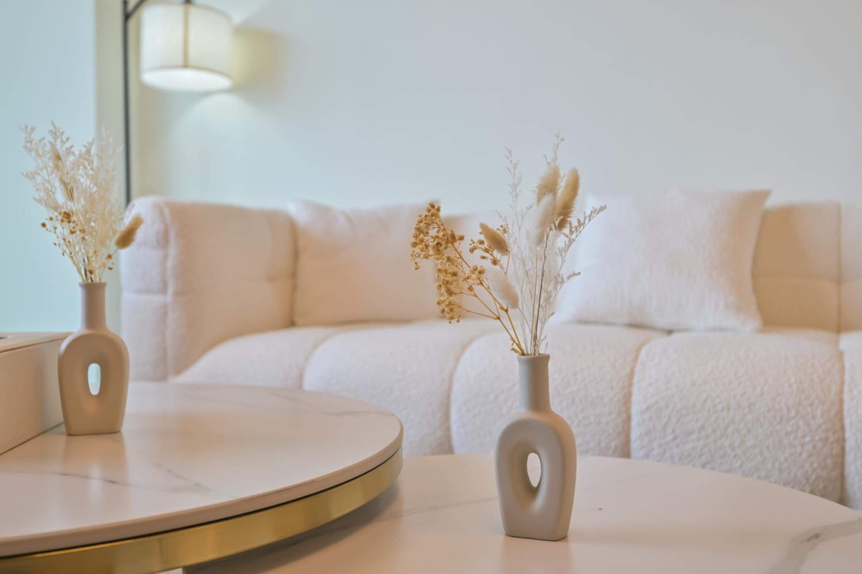 Burj Vista 2BR Luxurious Apartment with Direct Access to Dubai Mall