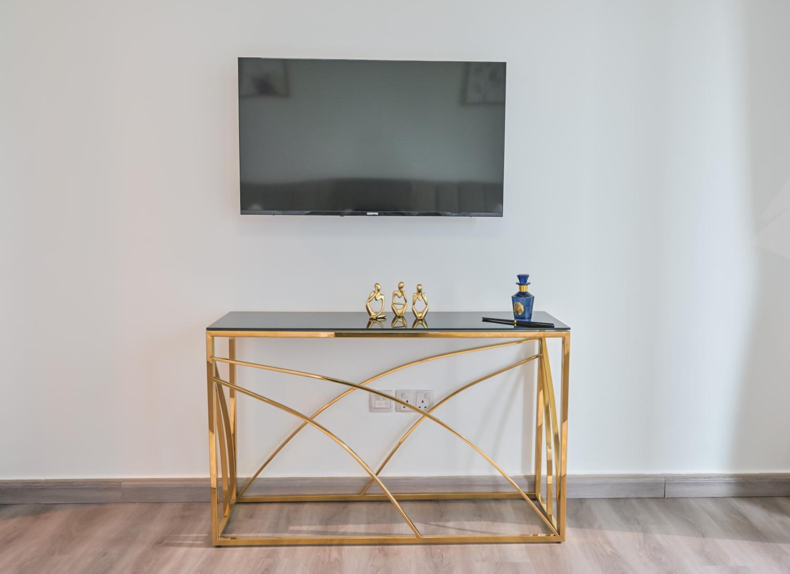 Burj Vista 2BR Luxurious Apartment with Direct Access to Dubai Mall