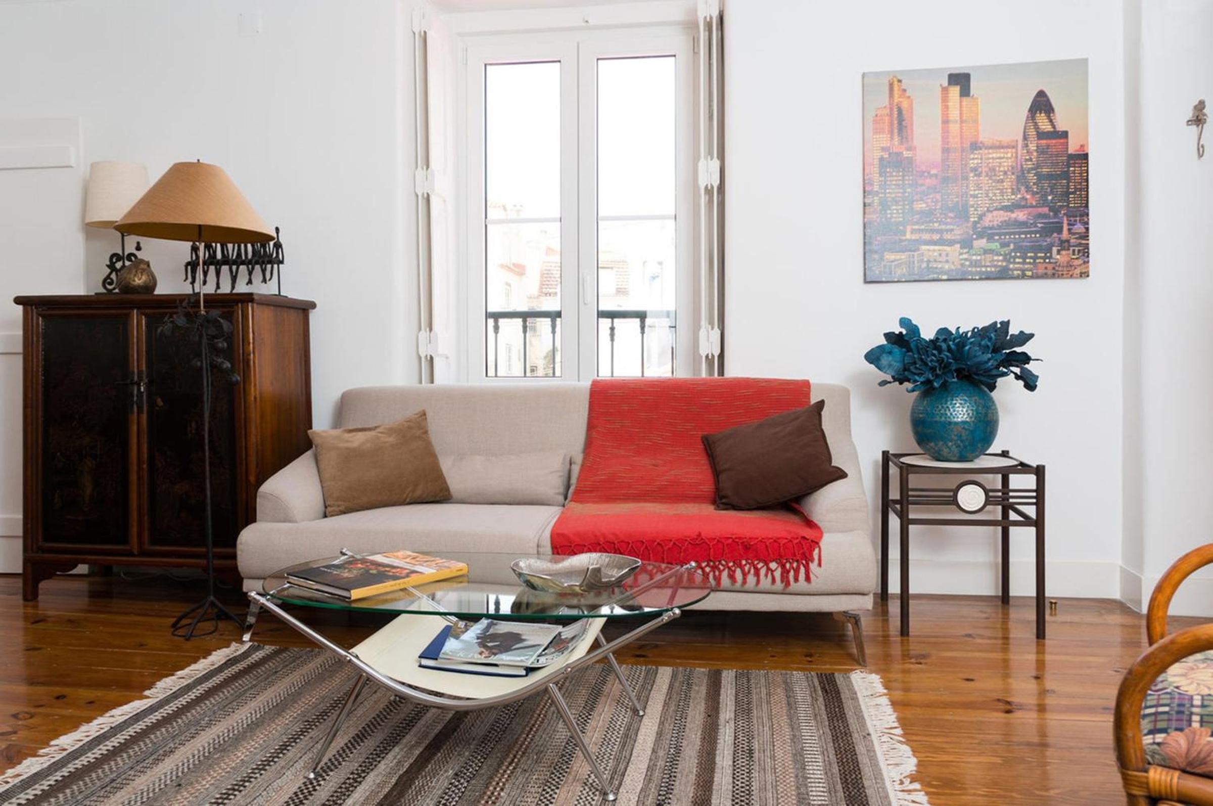Stylish Lisbon Apartment in Alfama w/ Heating