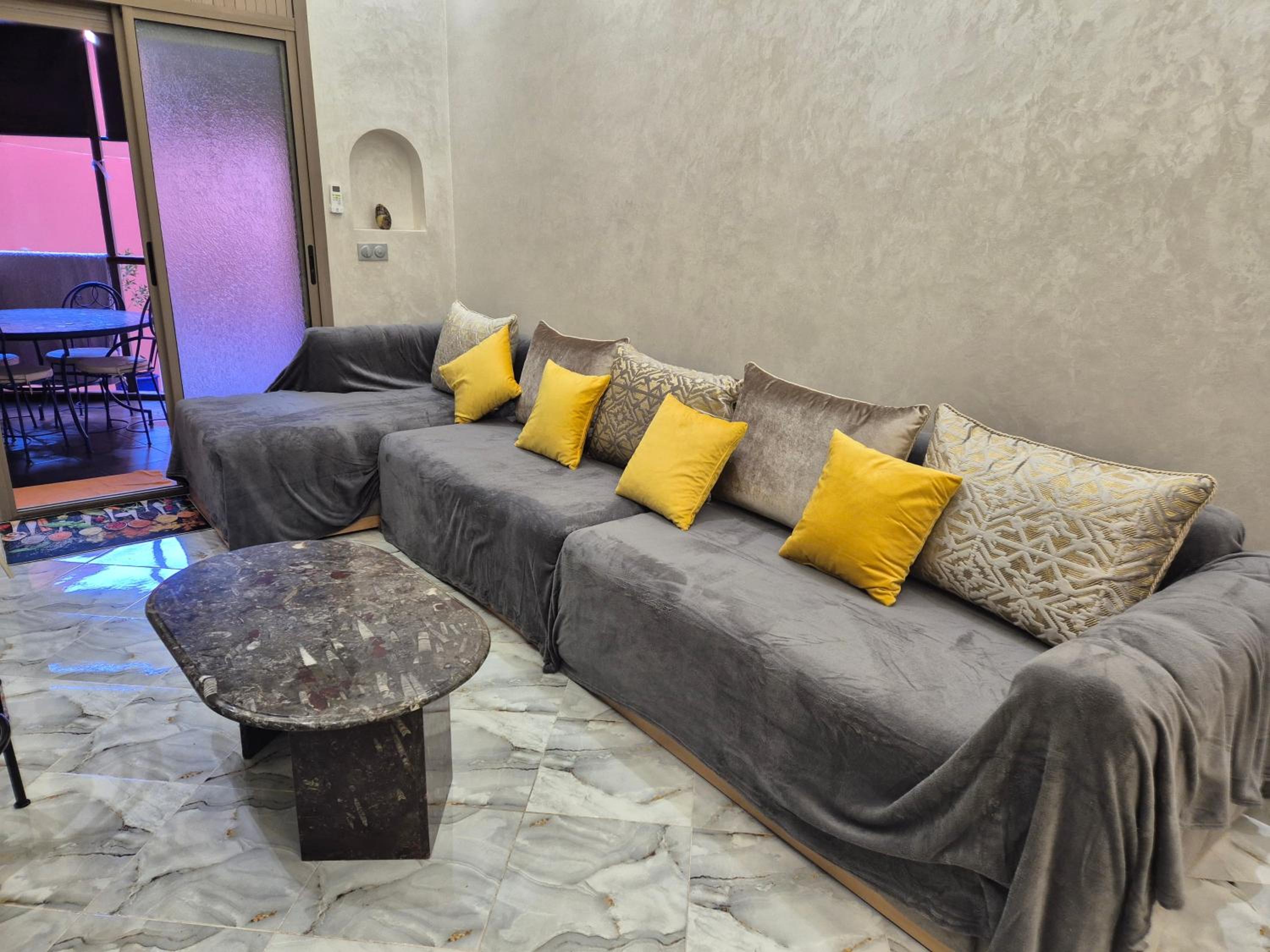 El Méhénni Guéliz JACUZZI 6 Personnes Terrasse Privative