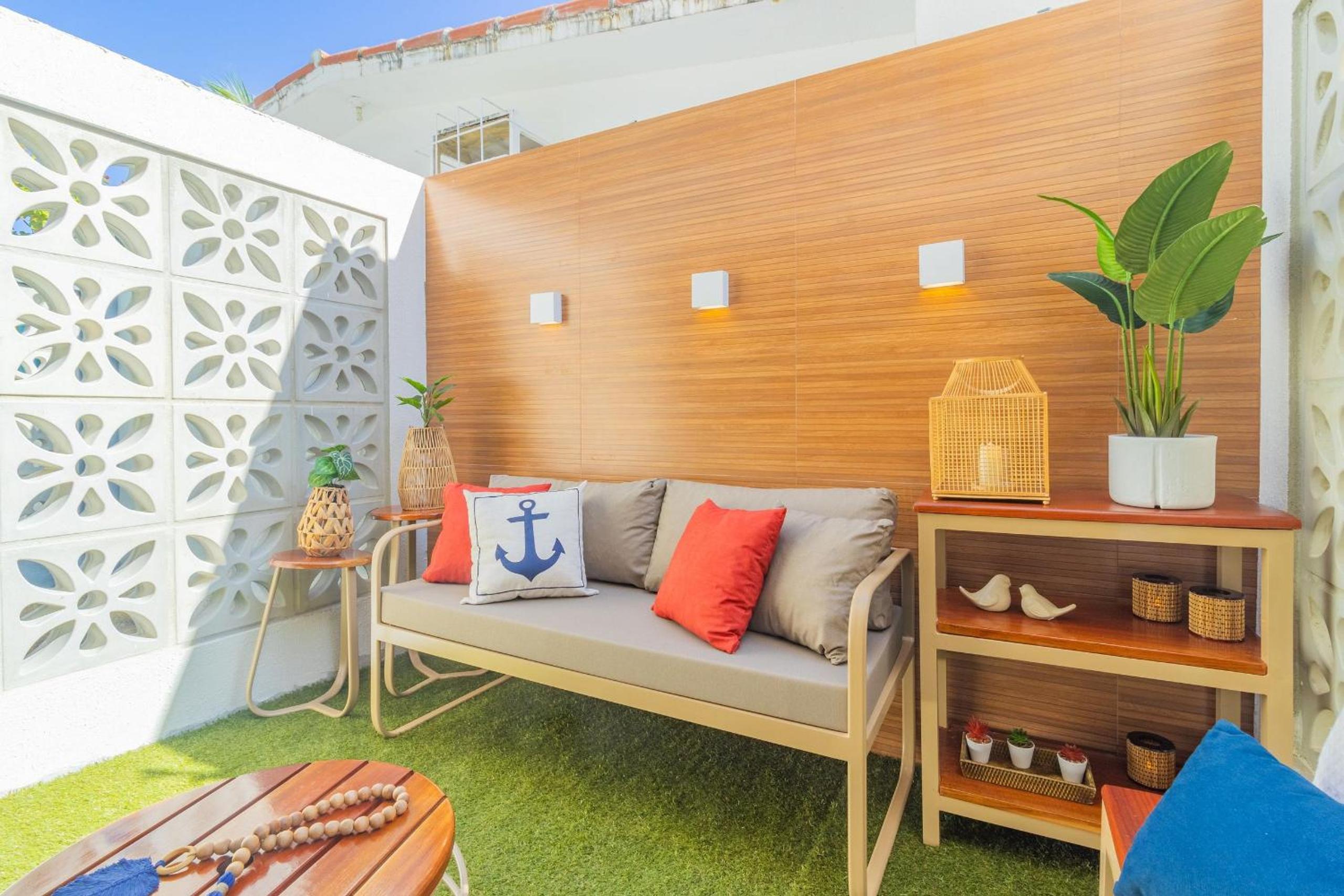 Rooftop Tamandaré #01 - With Balcony by Carpediem