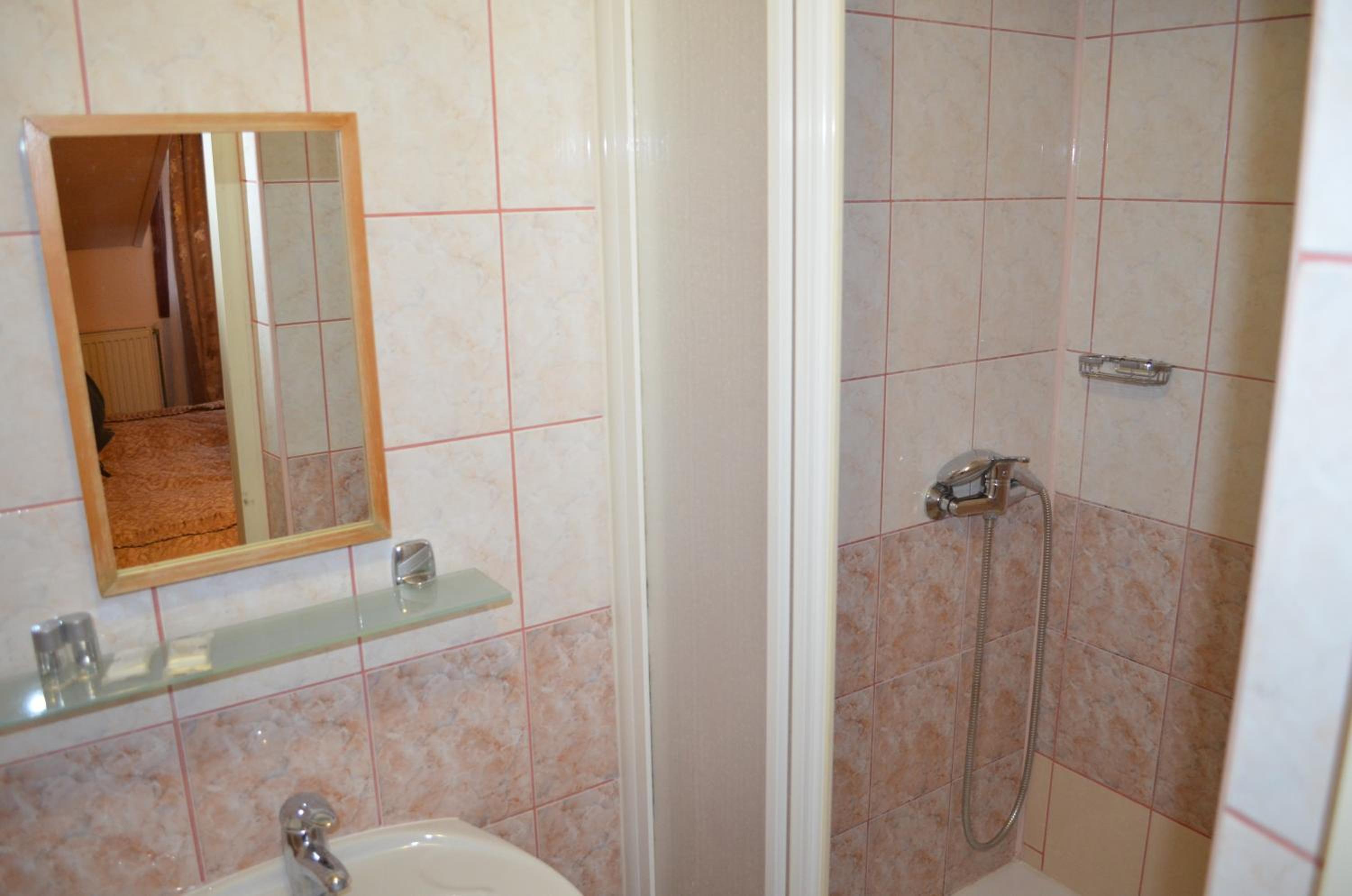 Photo 43