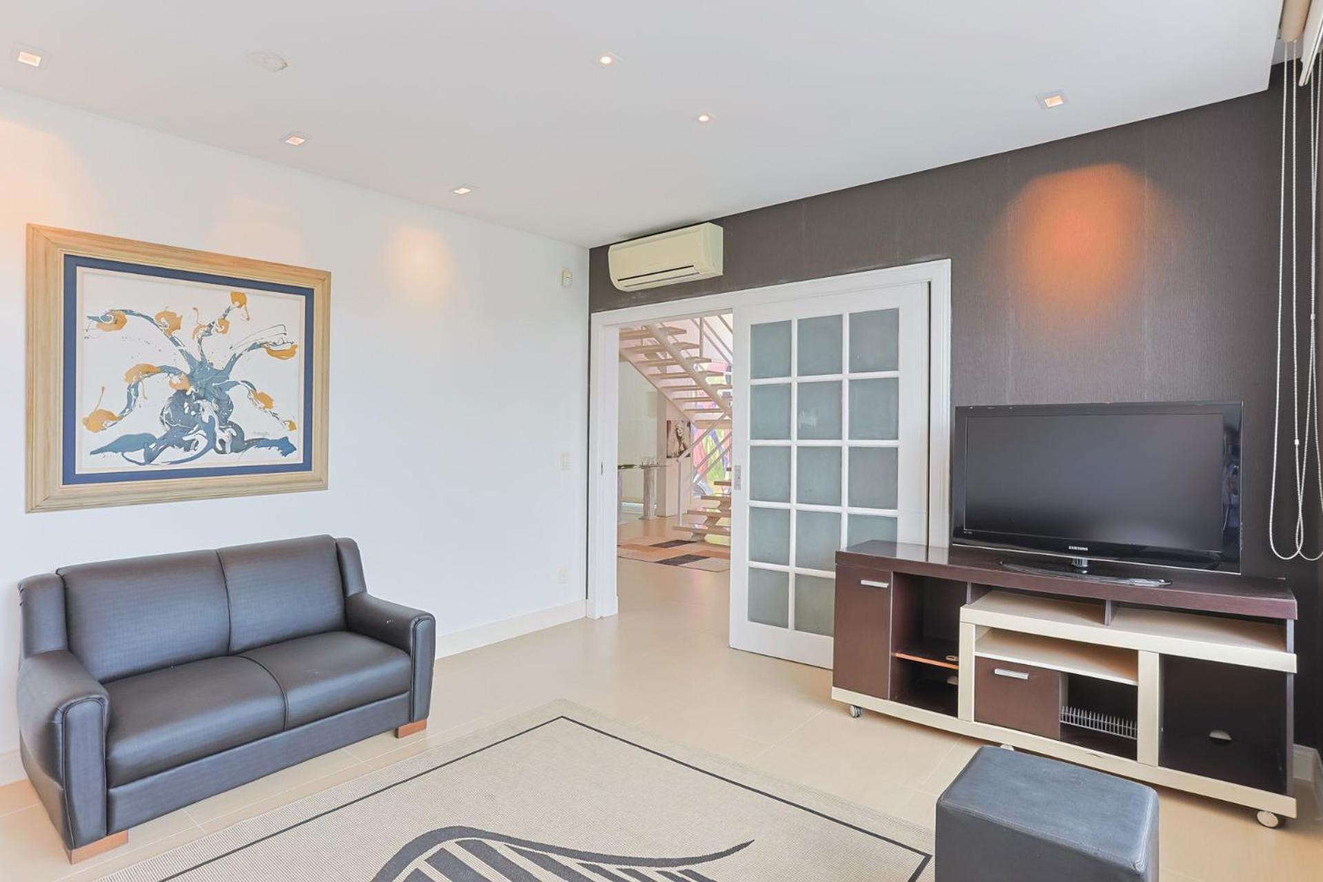 Casa c/ piscina em Jurerê Internacional AT9124
