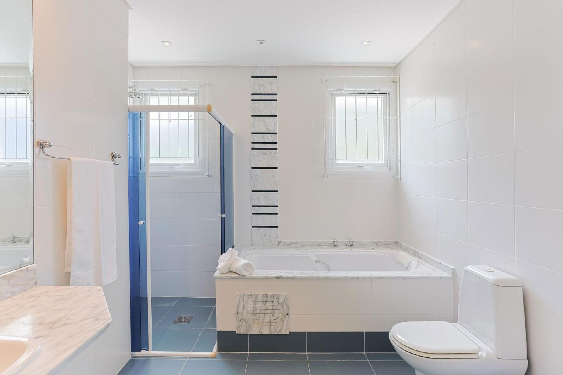 Casa c/ piscina em Jurerê Internacional AT9124